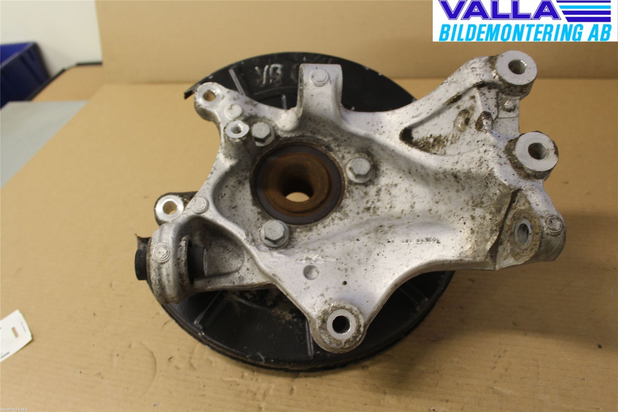 Opel INSIGNIA 09-16 Spindel Vb
