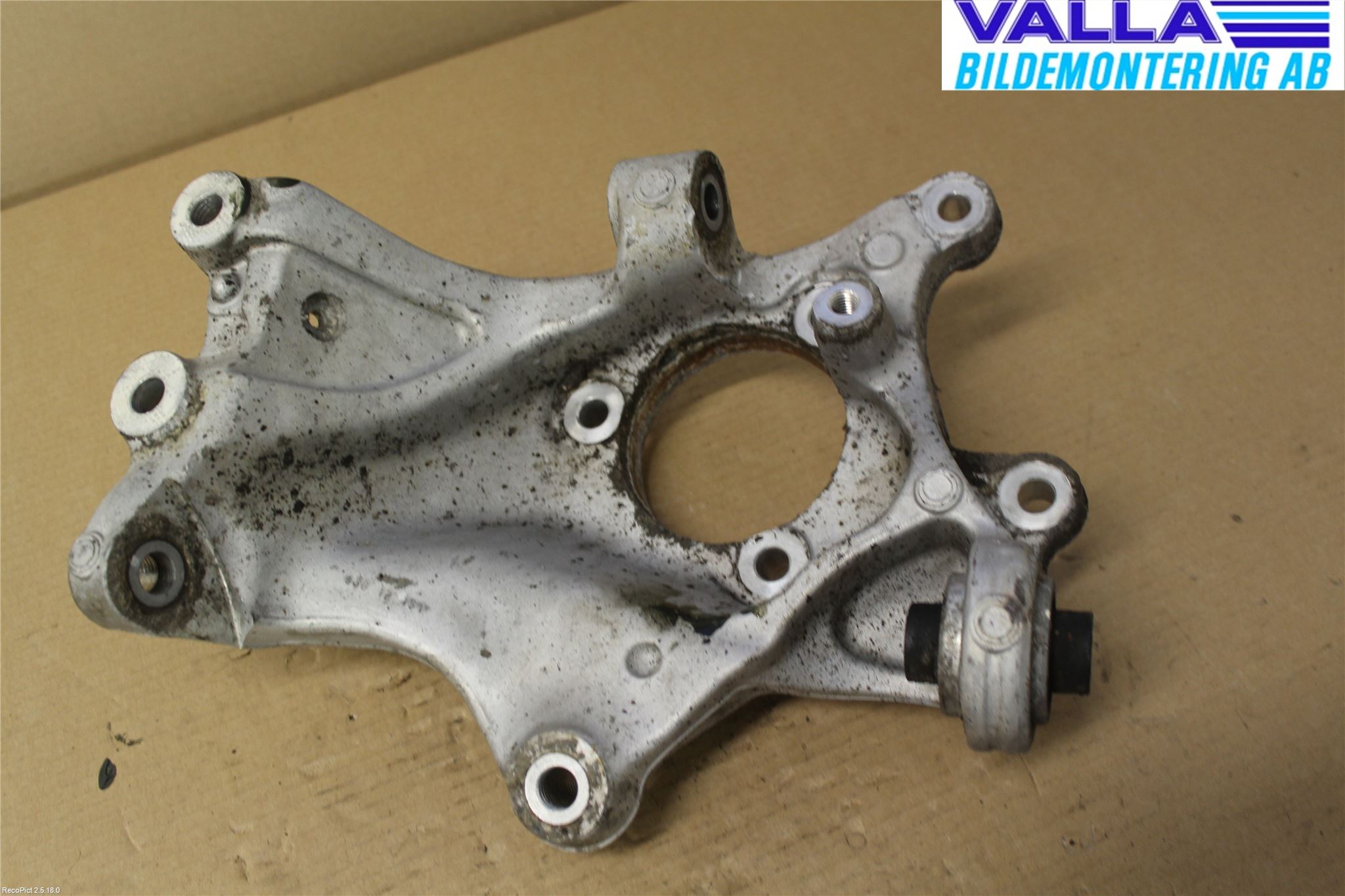 Opel INSIGNIA 09-16 Spindel Hb