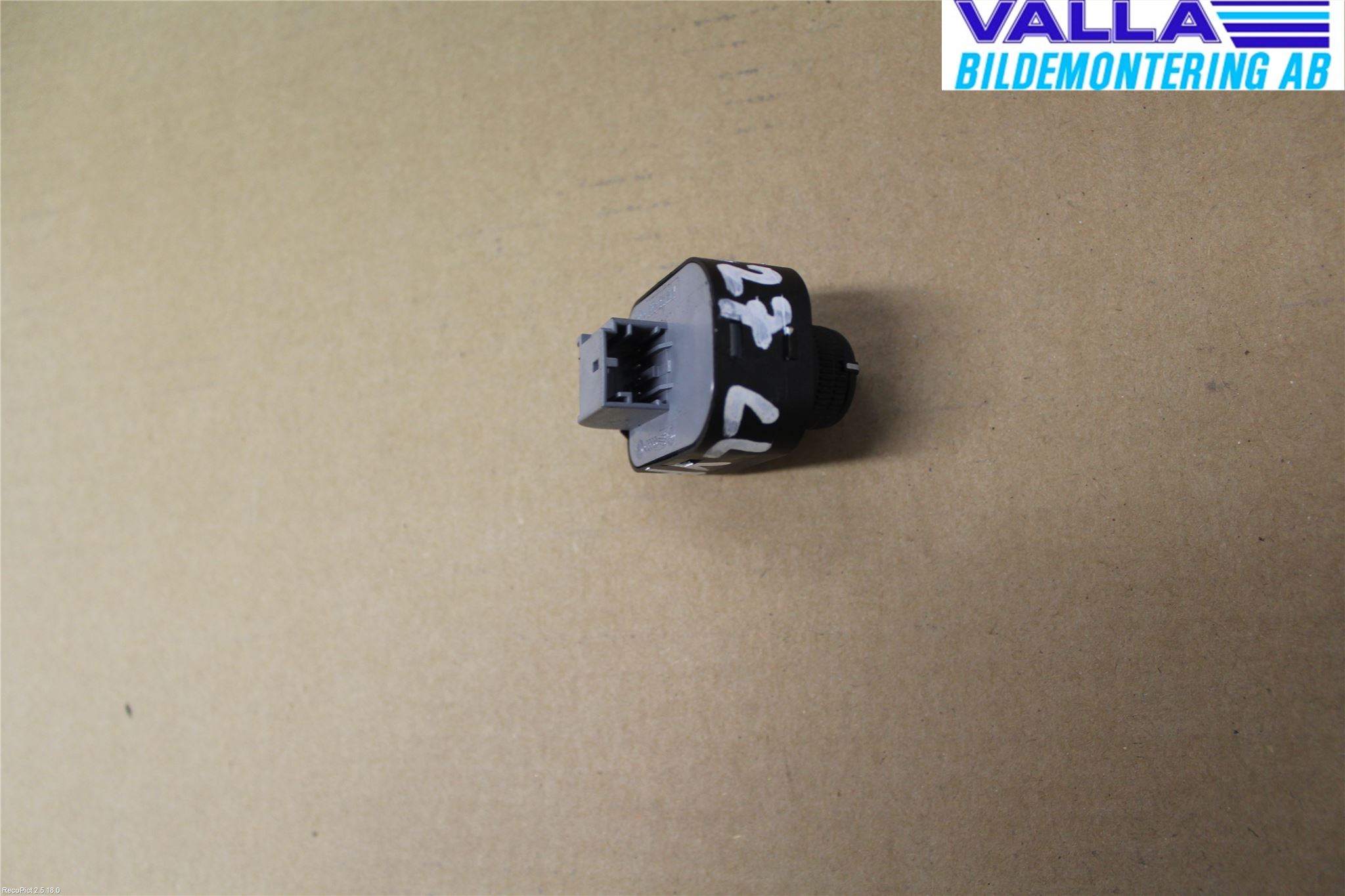 Audi A4/S4 08-11 Bryter Speil
