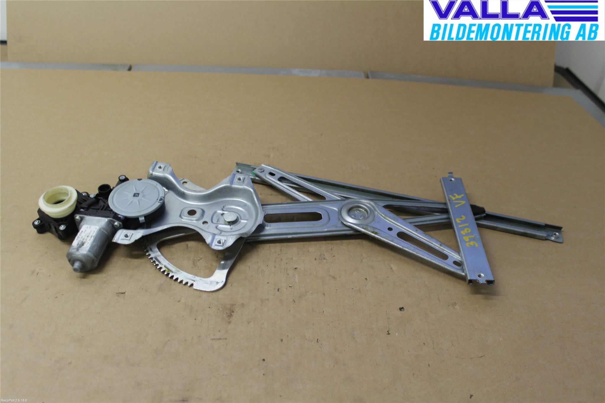 Toyota YARIS XP90 06-11 Vindusheis El Komp