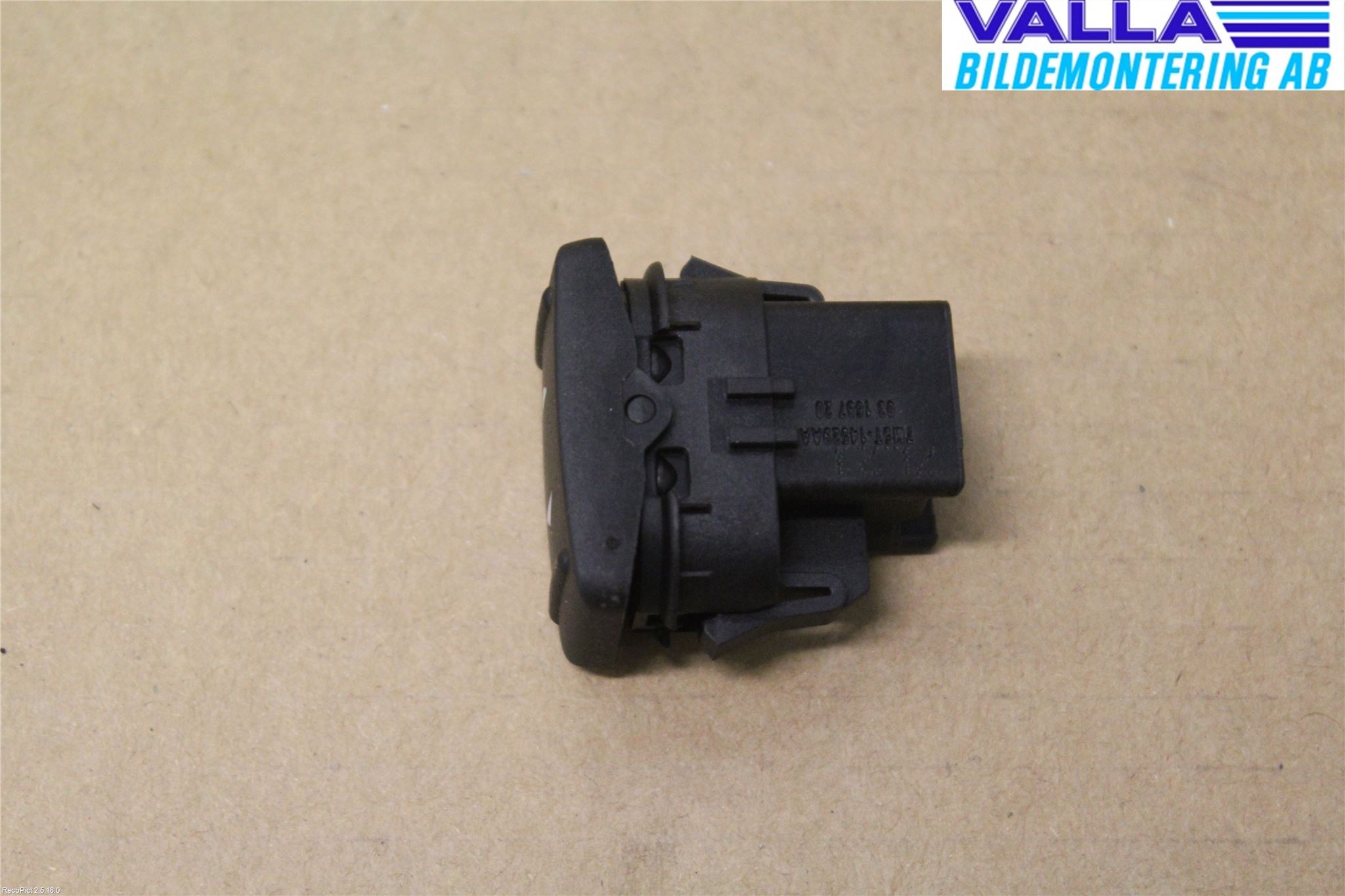 Ford FOCUS 08-11 Bryter Vindusheis