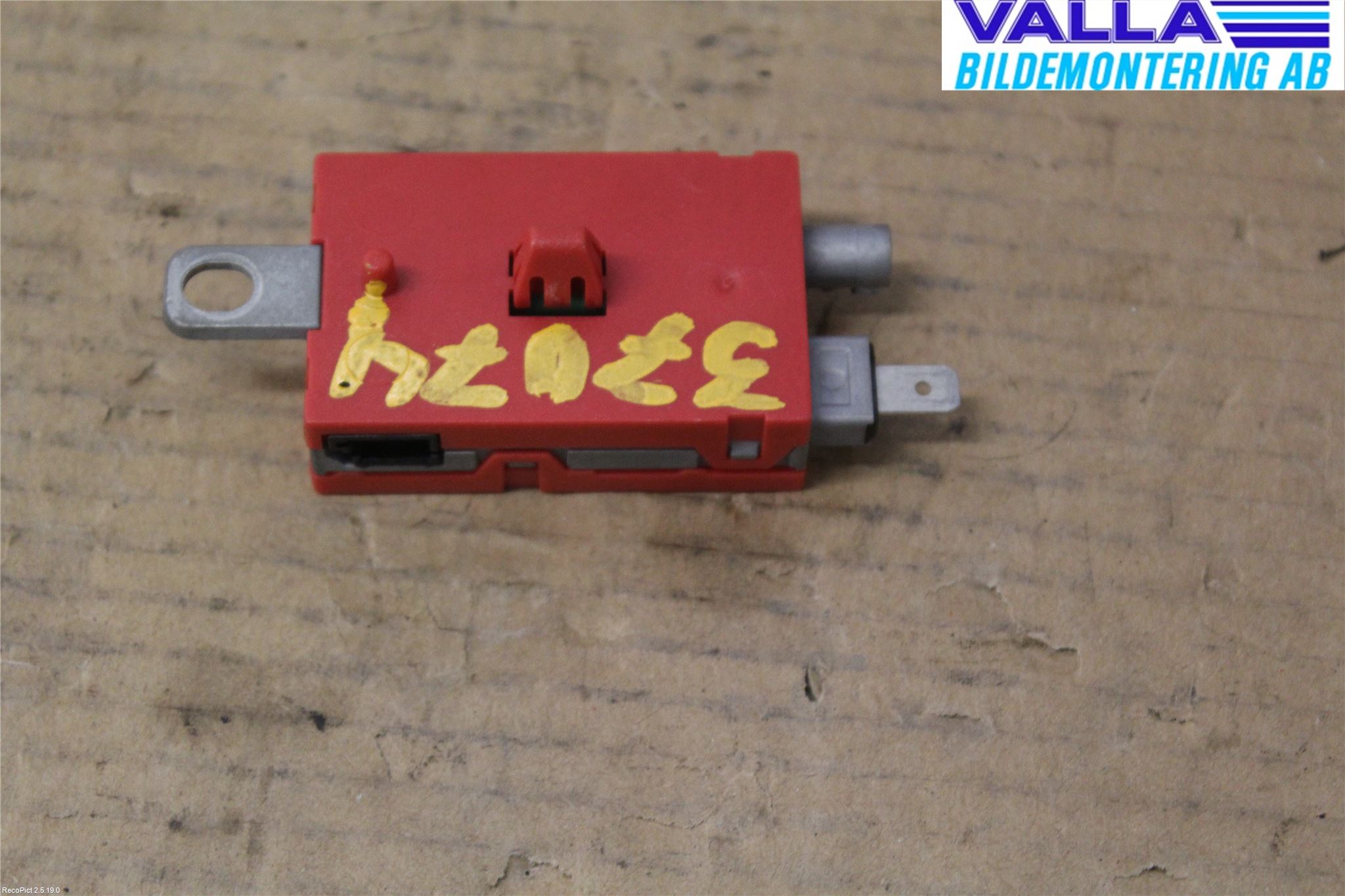 Volvo V40 12-19 Stereo Antenneforsterker