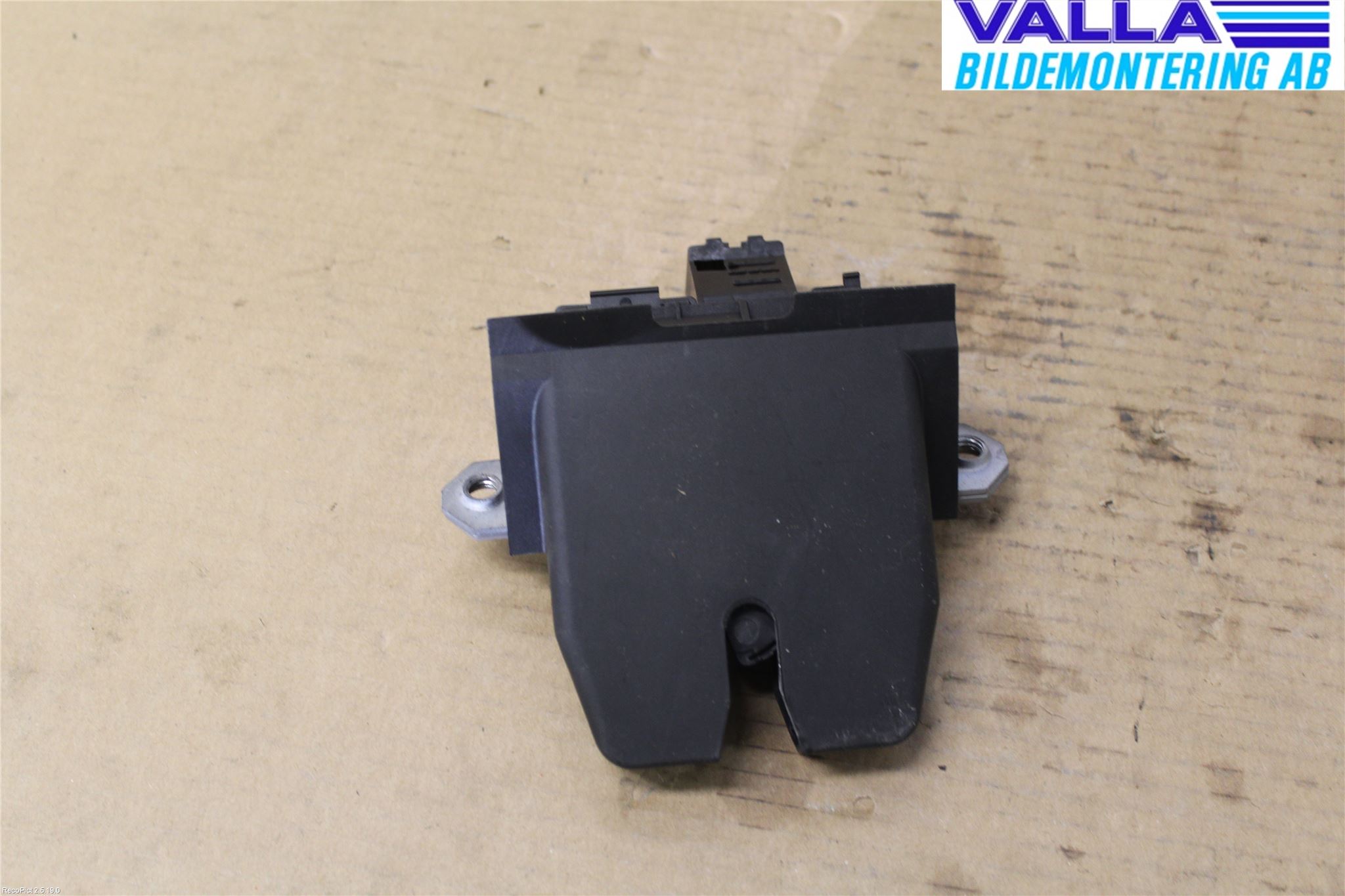 Volvo V40 12-19 Bakluke-Lokk Låsekasse