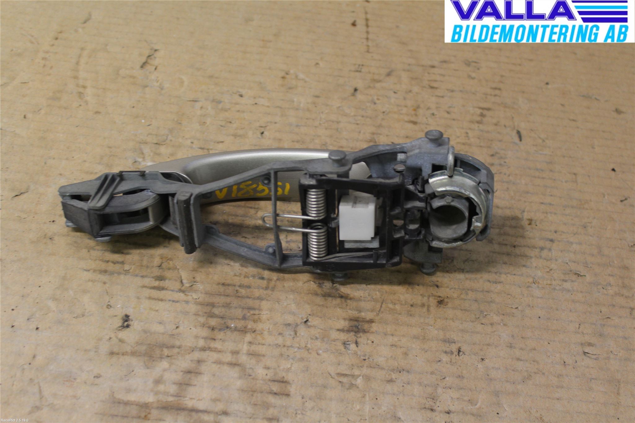 Volkswagen VW GOLF V 04-09 Dørhandtak Ytre Høyre