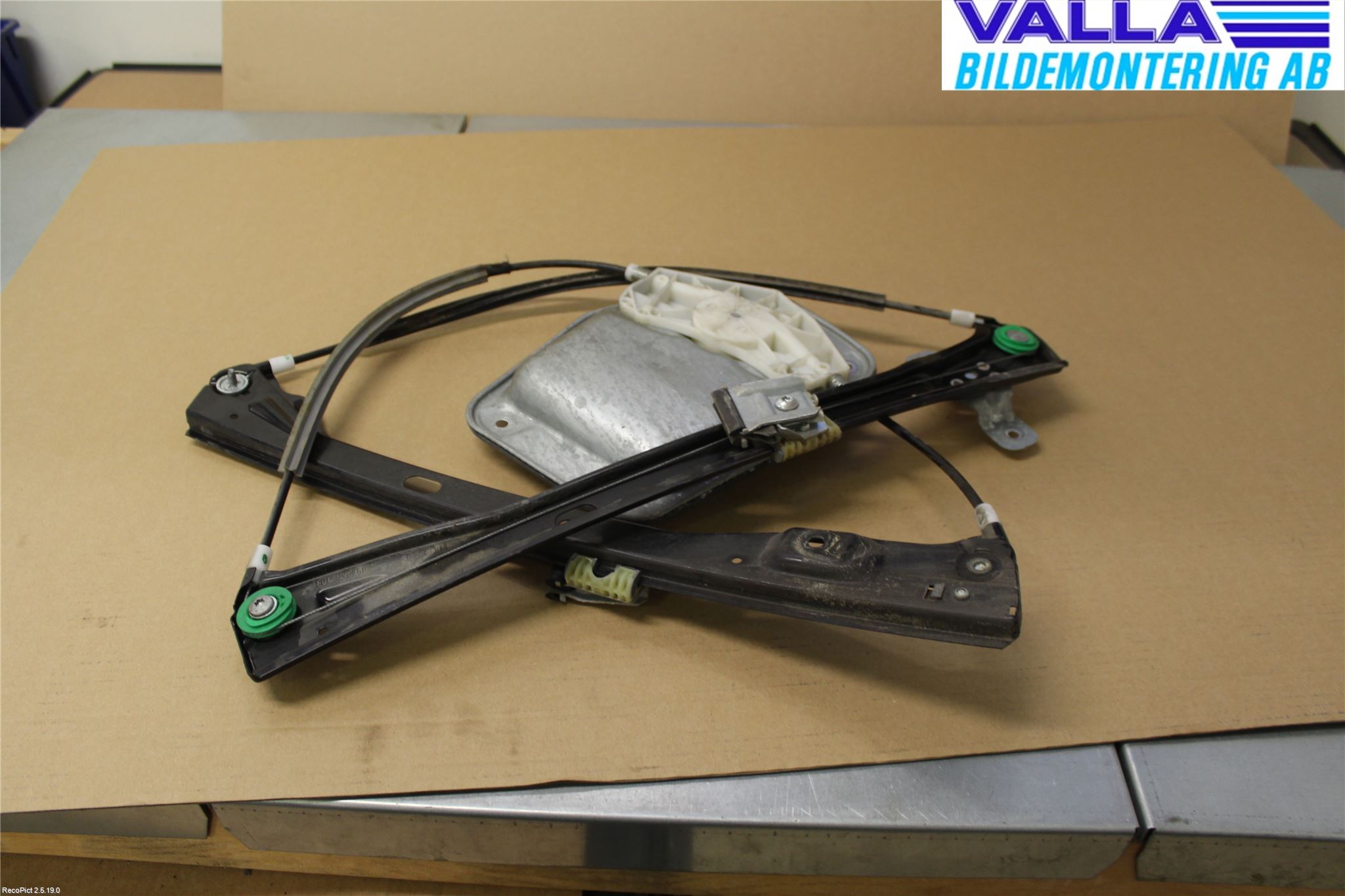 Volkswagen VW GOLF V 04-09 Vindusheis El Komp