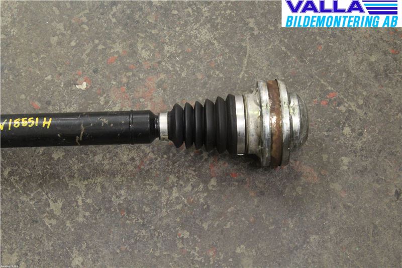 Volkswagen VW GOLF V 04-09 Drivaksel Foran Kompl Høyre