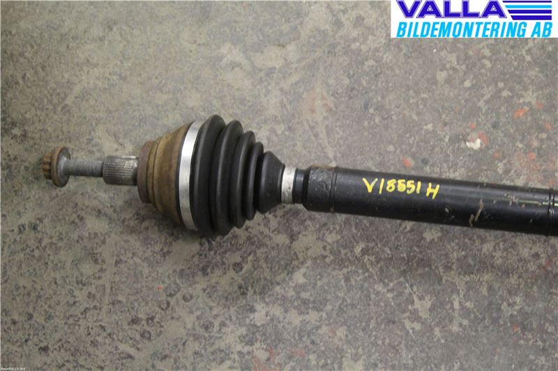 Volkswagen VW GOLF V 04-09 Drivaksel Foran Kompl Høyre