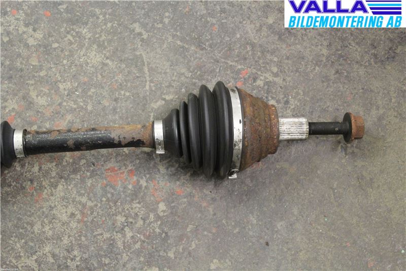 Volkswagen VW GOLF V 04-09 Drivaksel Foran Kompl Venstre