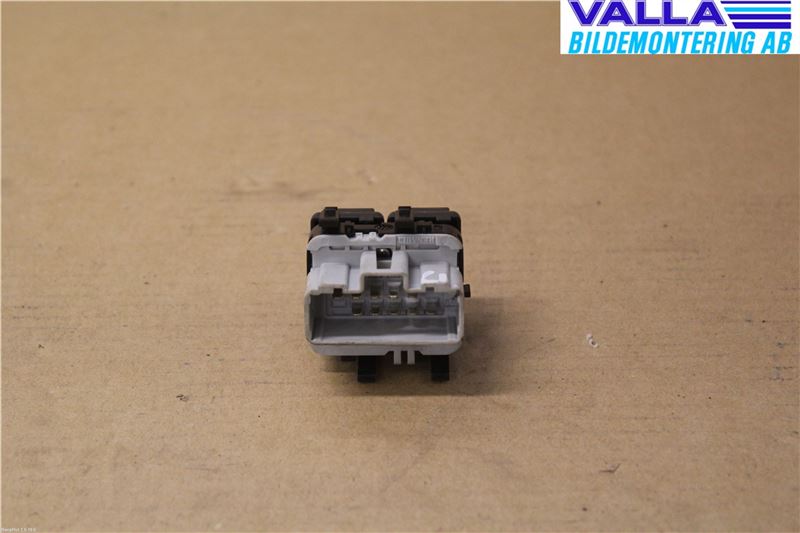 Renault CLIO III  09-12 Bryter Vindusheis