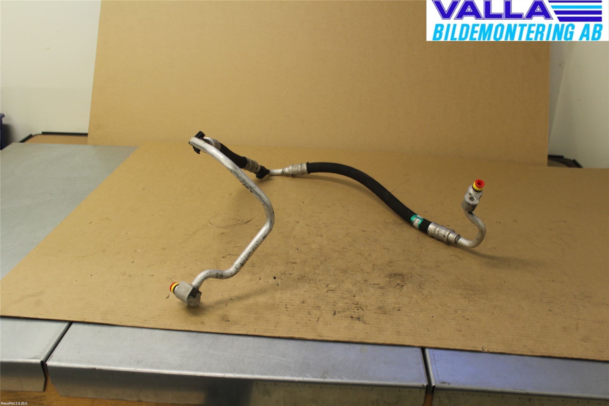 BMW 3 E90/91 SED/TOU 05-12 Varme Ac Slange - Rør