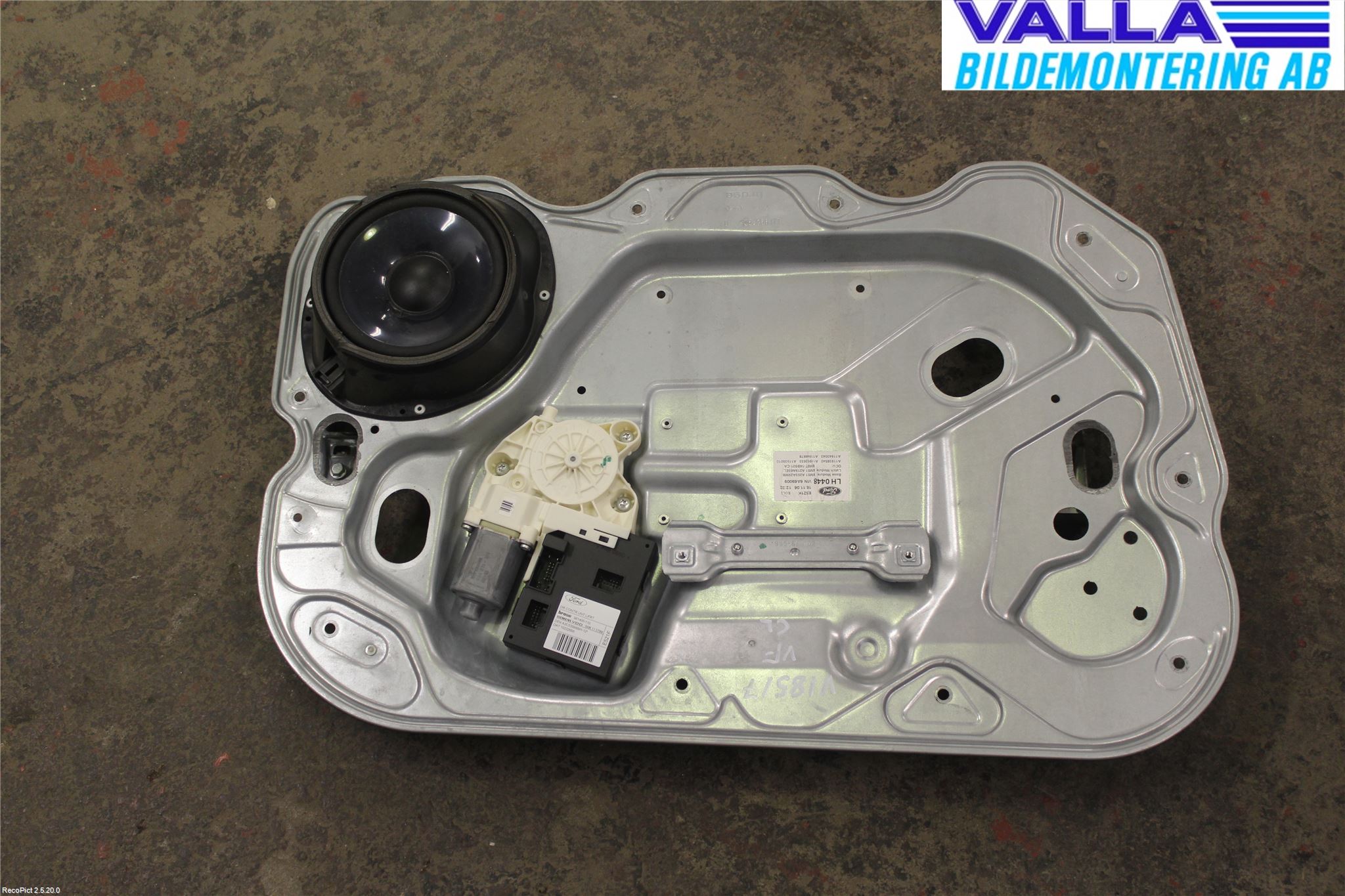 Ford FOCUS     04-07 Vindusheis El Komp