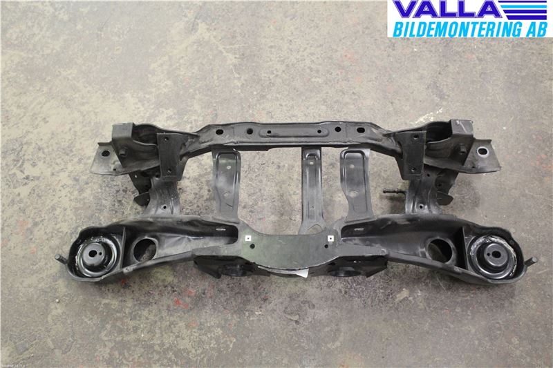 Volvo V40 CROSS COUNTRY 13-19 Bakaksel Feste Travers-Ramme