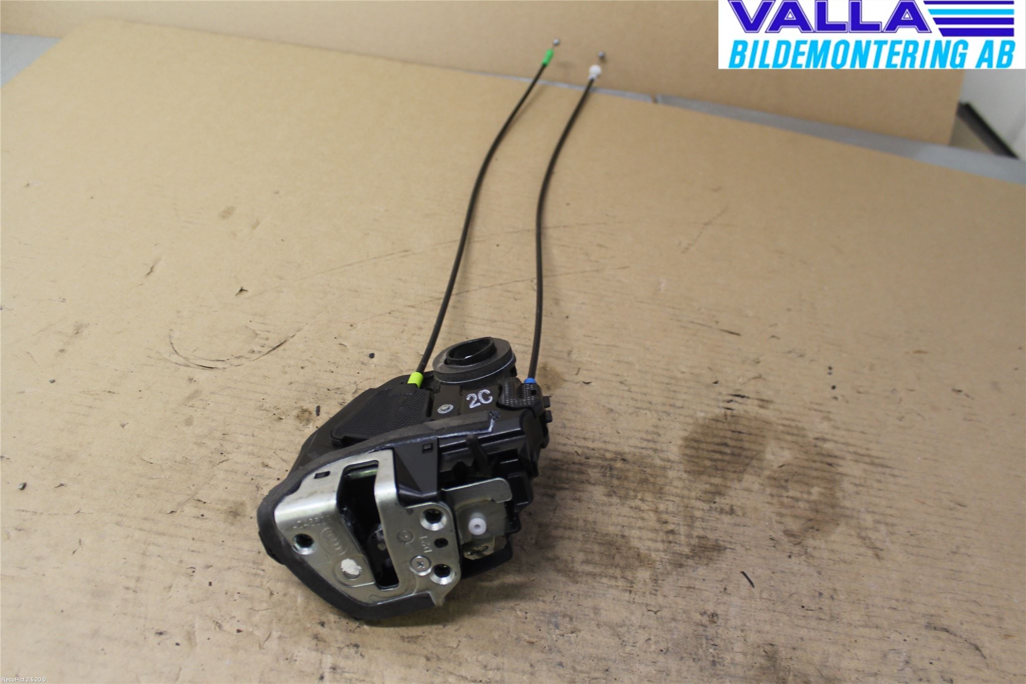 Toyota AURIS 07-09 Dørlås - Låsekasse