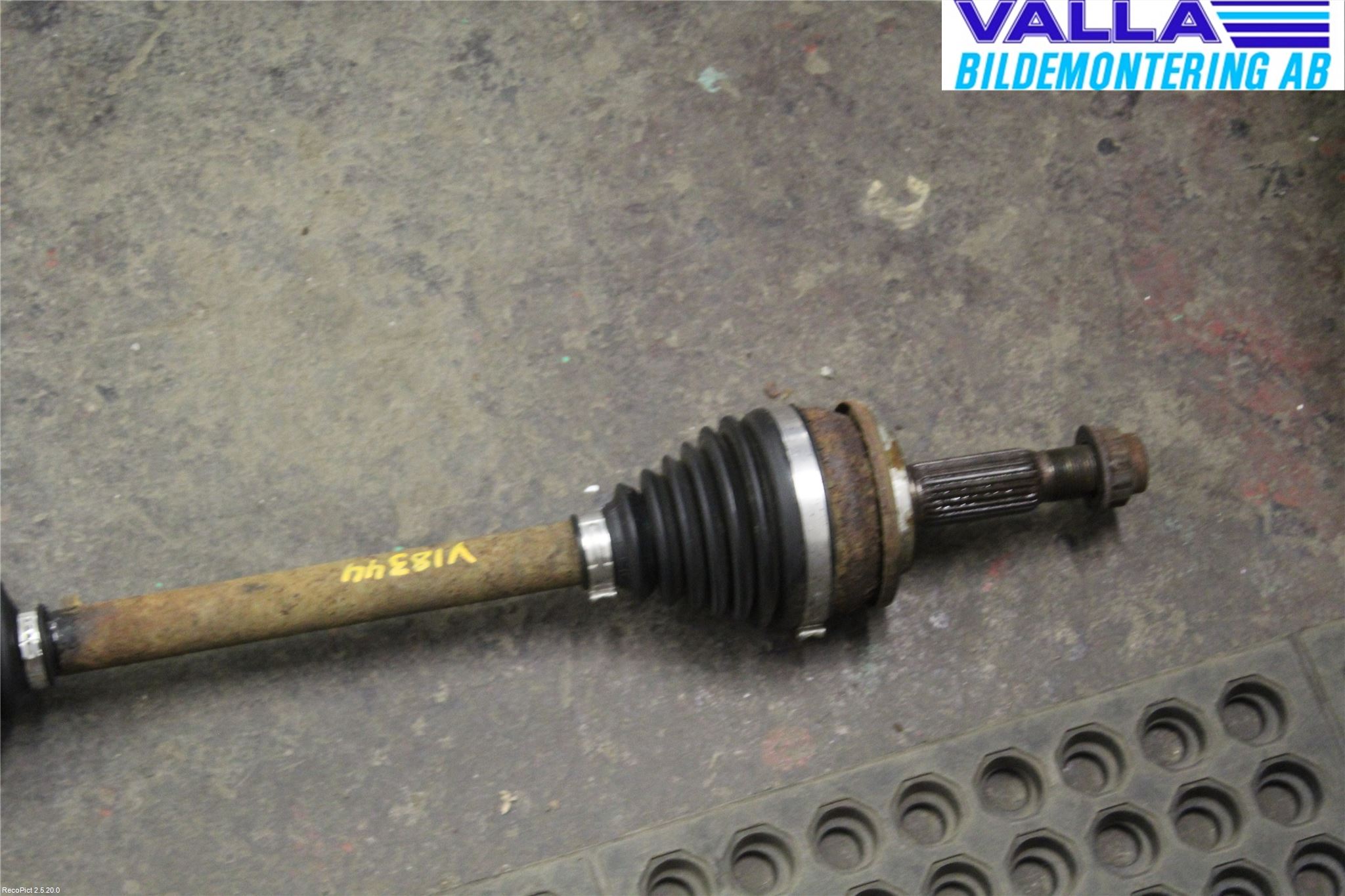 Toyota AURIS 07-09 Drivaksel Foran Kompl Venstre