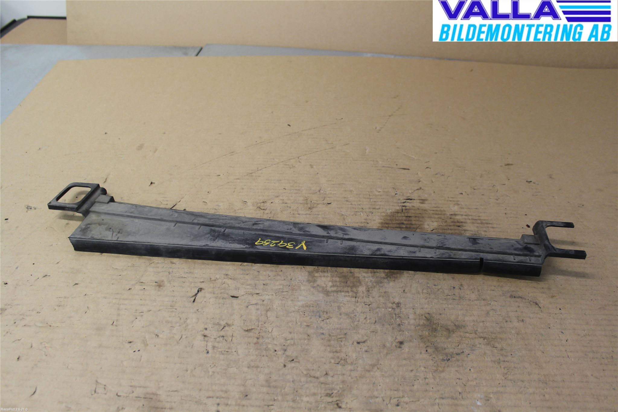 Renault CLIO III  09-12 Radiator Feste - Ramme - Bjelk