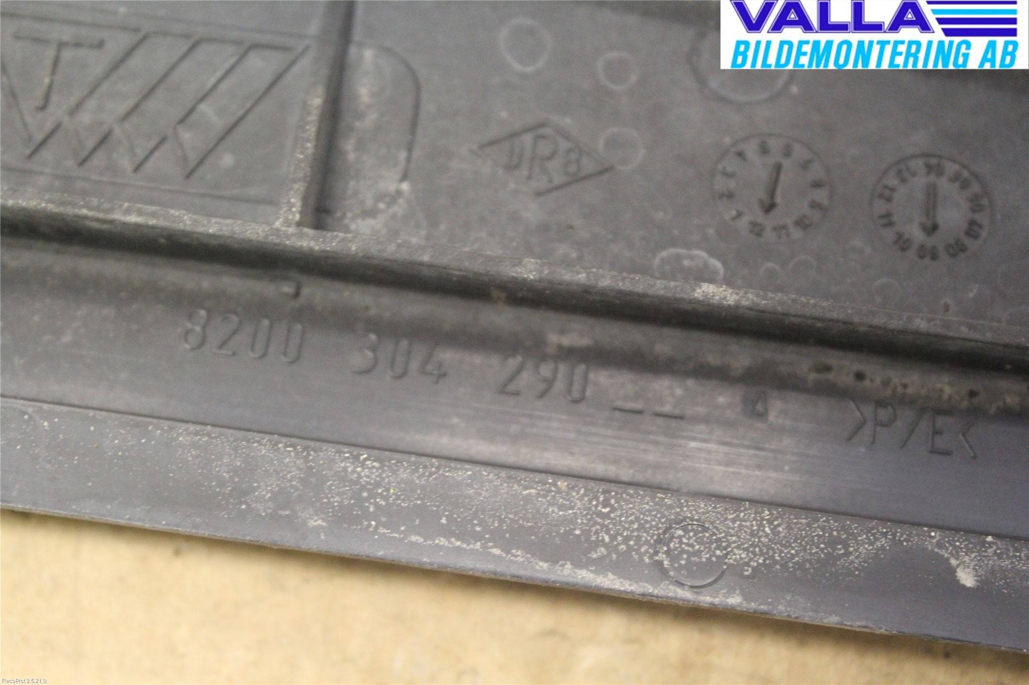 Renault CLIO III  09-12 Radiator Feste - Ramme - Bjelk