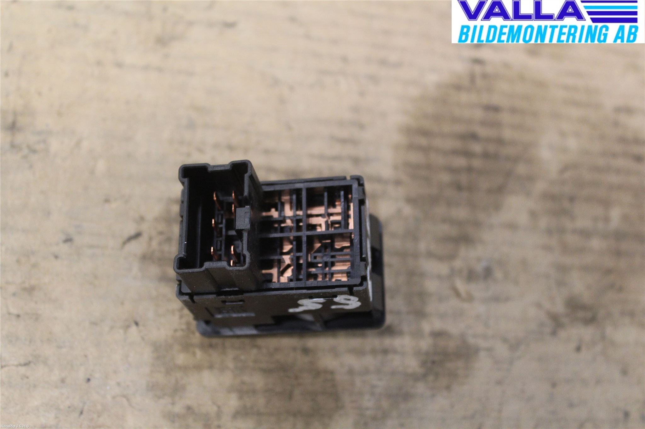 Nissan ALMERA    00-06 Bryter Speil