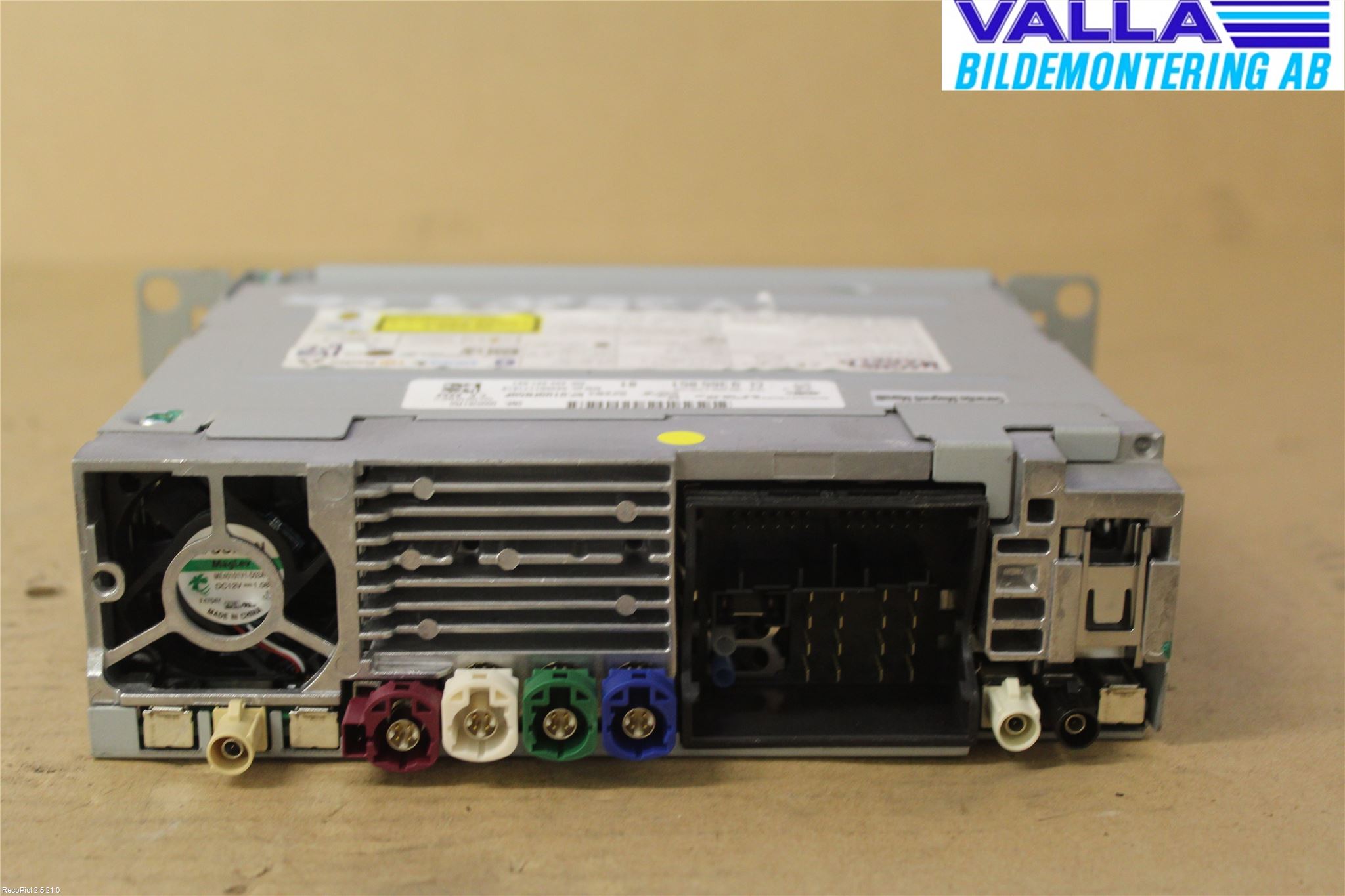 BMW 3 F30/F31/F80 12-19 Stereo Radio Med Cd