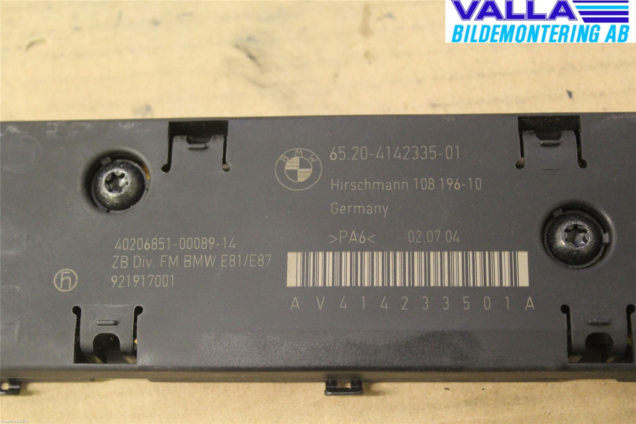 BMW 1 E87/81 5D/3D 03-11 Stereo Antenneforsterker