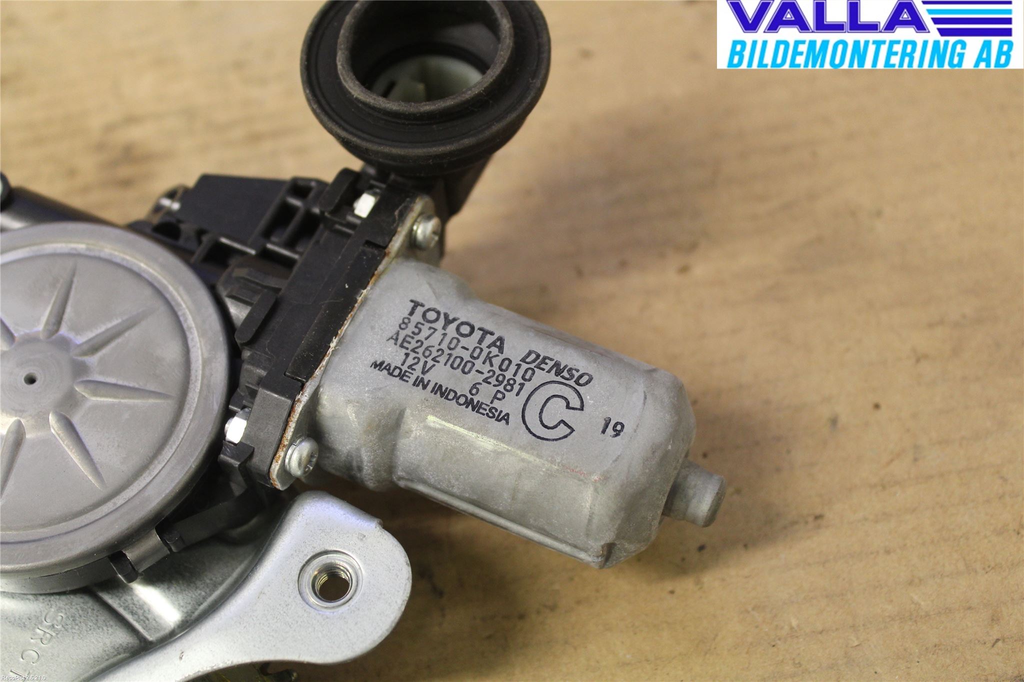 Toyota HILUX 05-16 Vindusheis El Komp