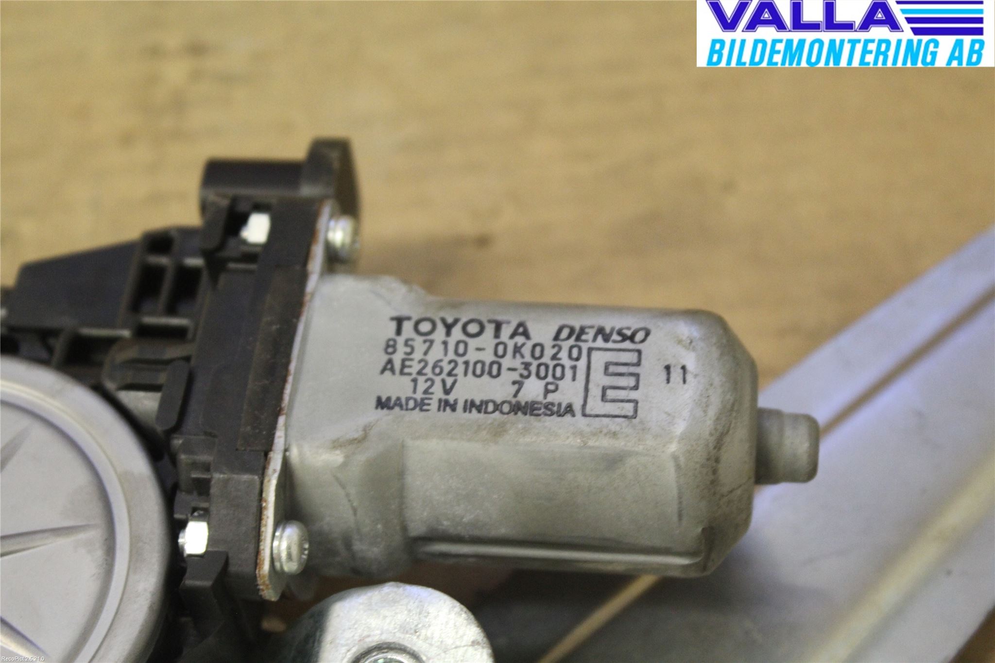 Toyota HILUX 05-16 Vindusheis El Komp