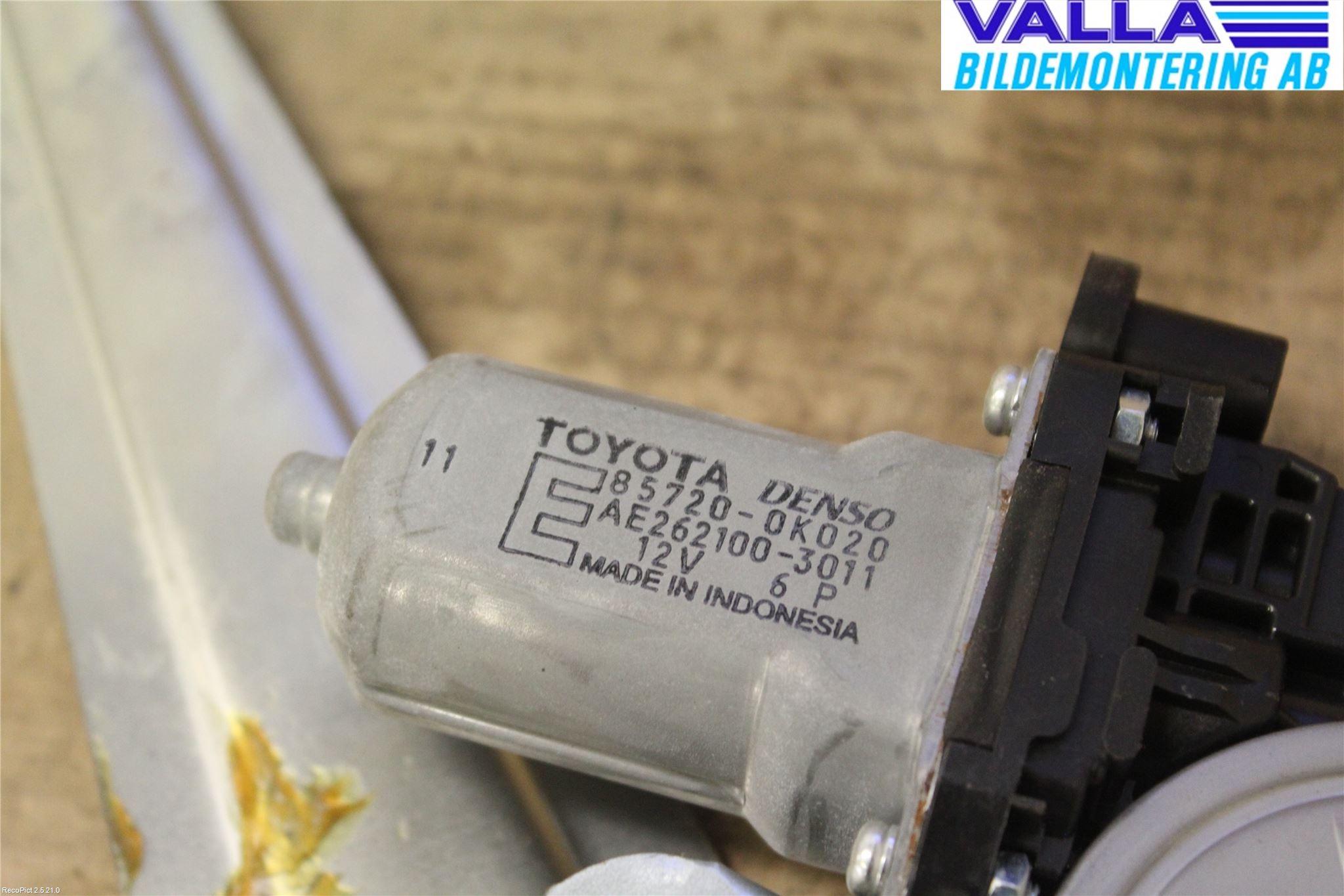 Toyota HILUX 05-16 Vindusheis El Komp