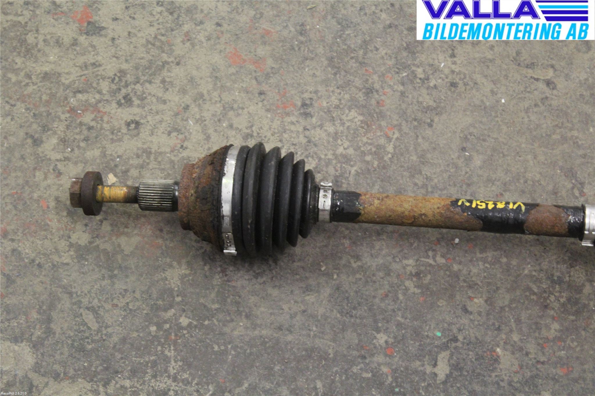 Volkswagen VW GOLF V 04-09 Drivaksel Foran Kompl Venstre