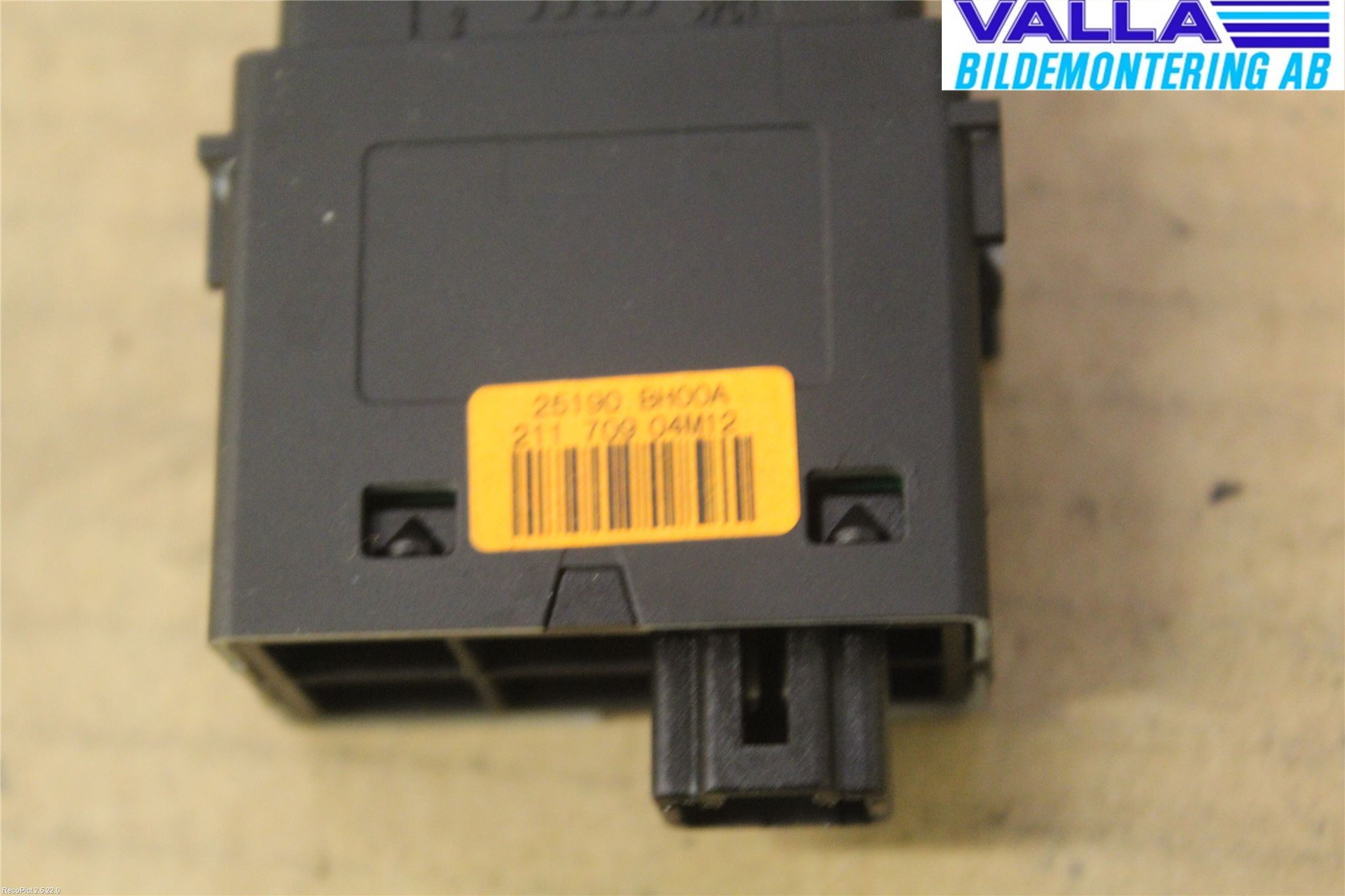 Nissan NOTE E11 06-14 Frontlykt Lysspredderreg