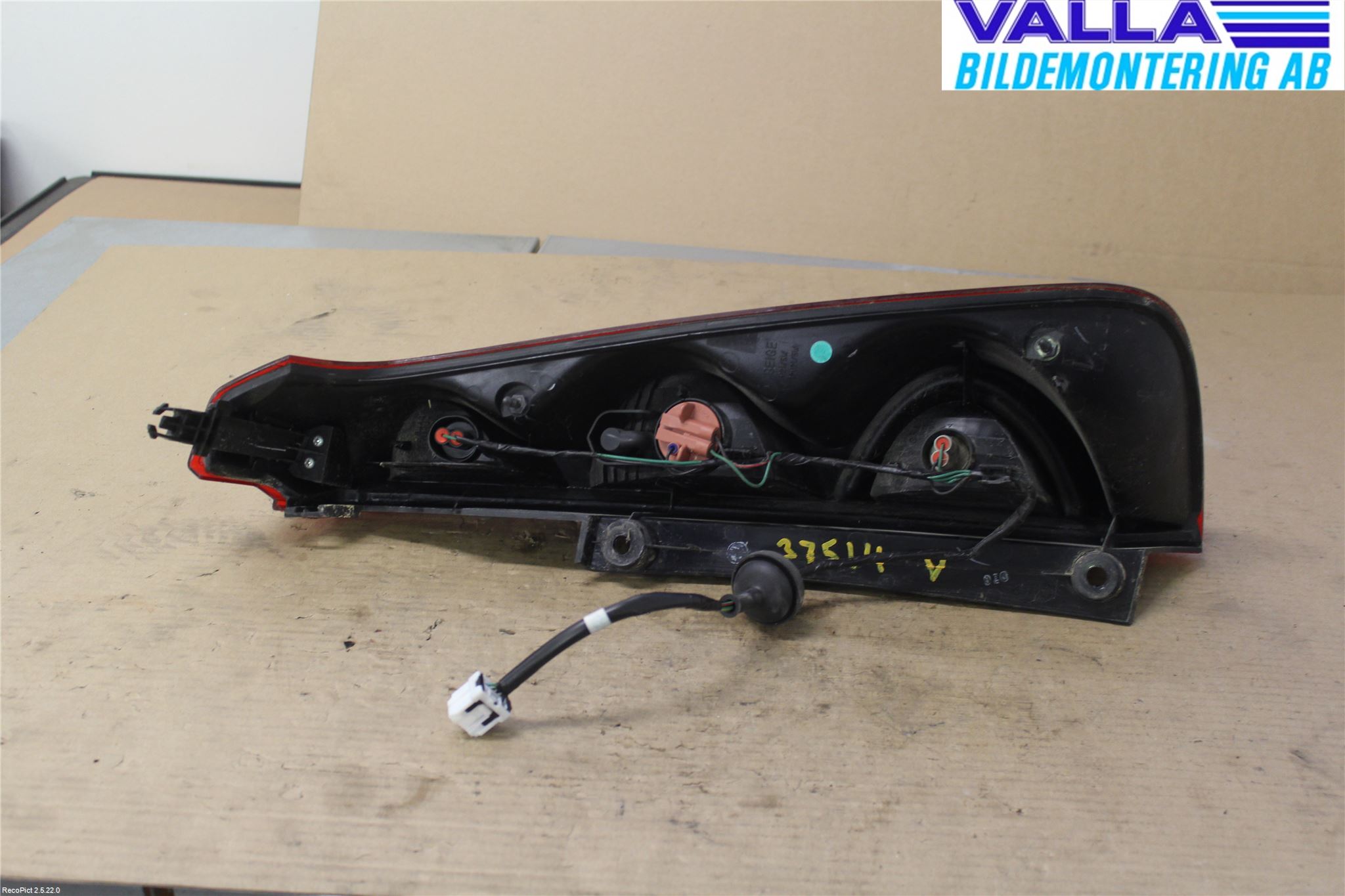 Nissan NOTE E11 06-14 Baklykt Venstre
