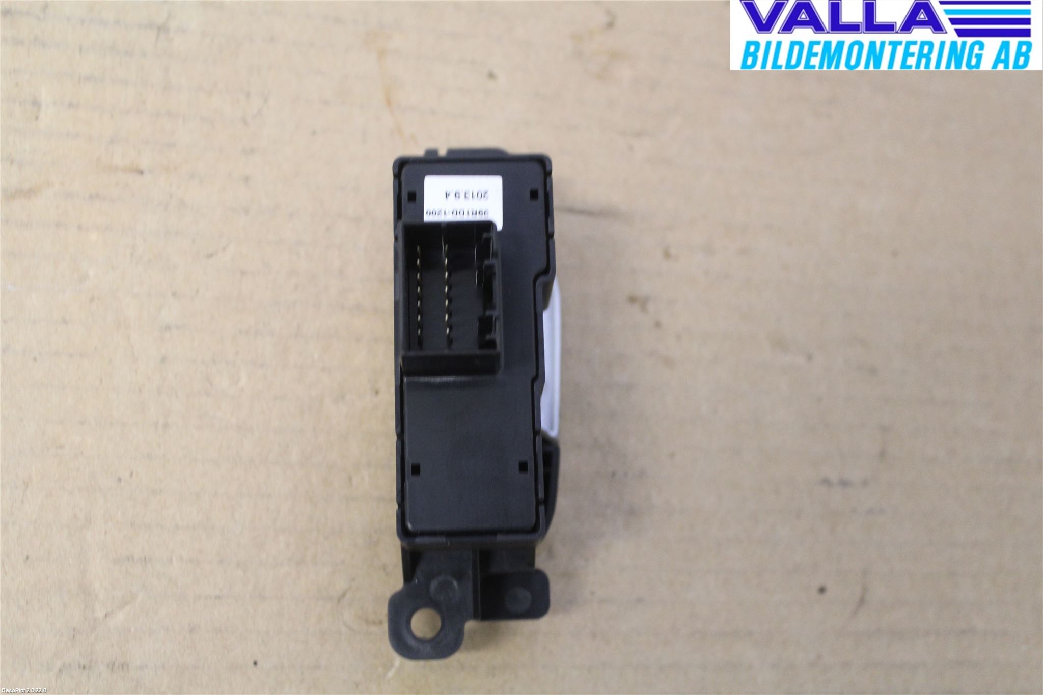 Hyundai i40 08-15 Bryter Varmesete