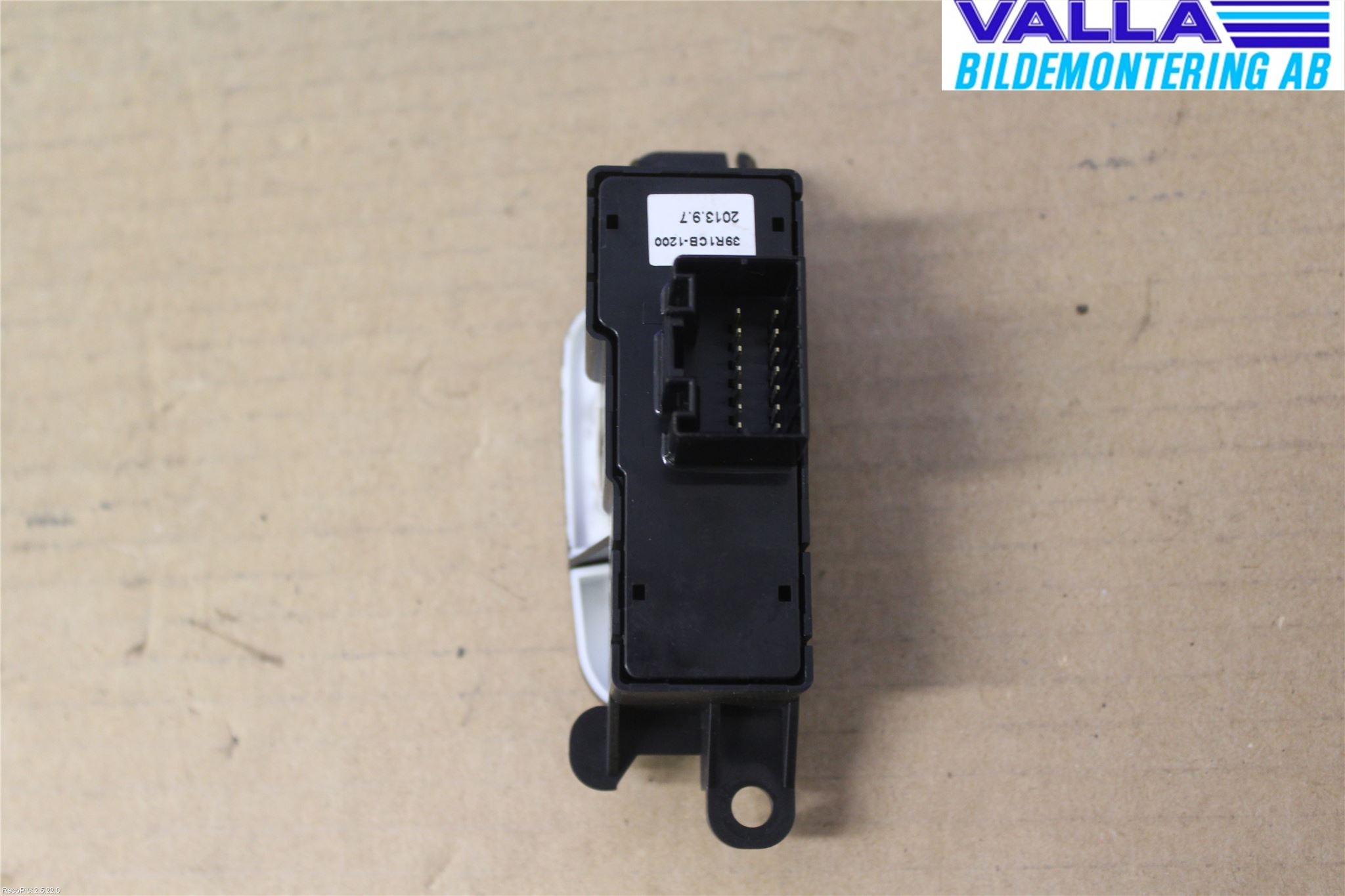 Hyundai i40 08-15 Bryter Varmesete