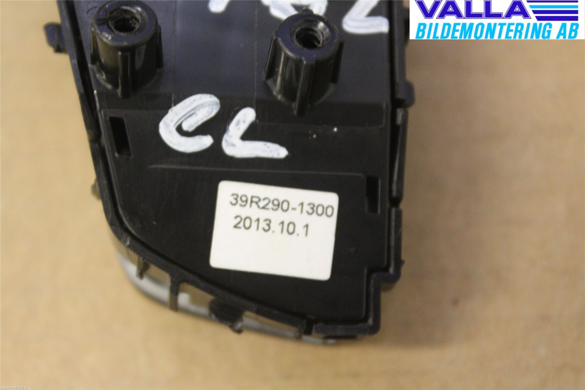 Hyundai i40 08-15 Bryter Ratt Radio-Stereo