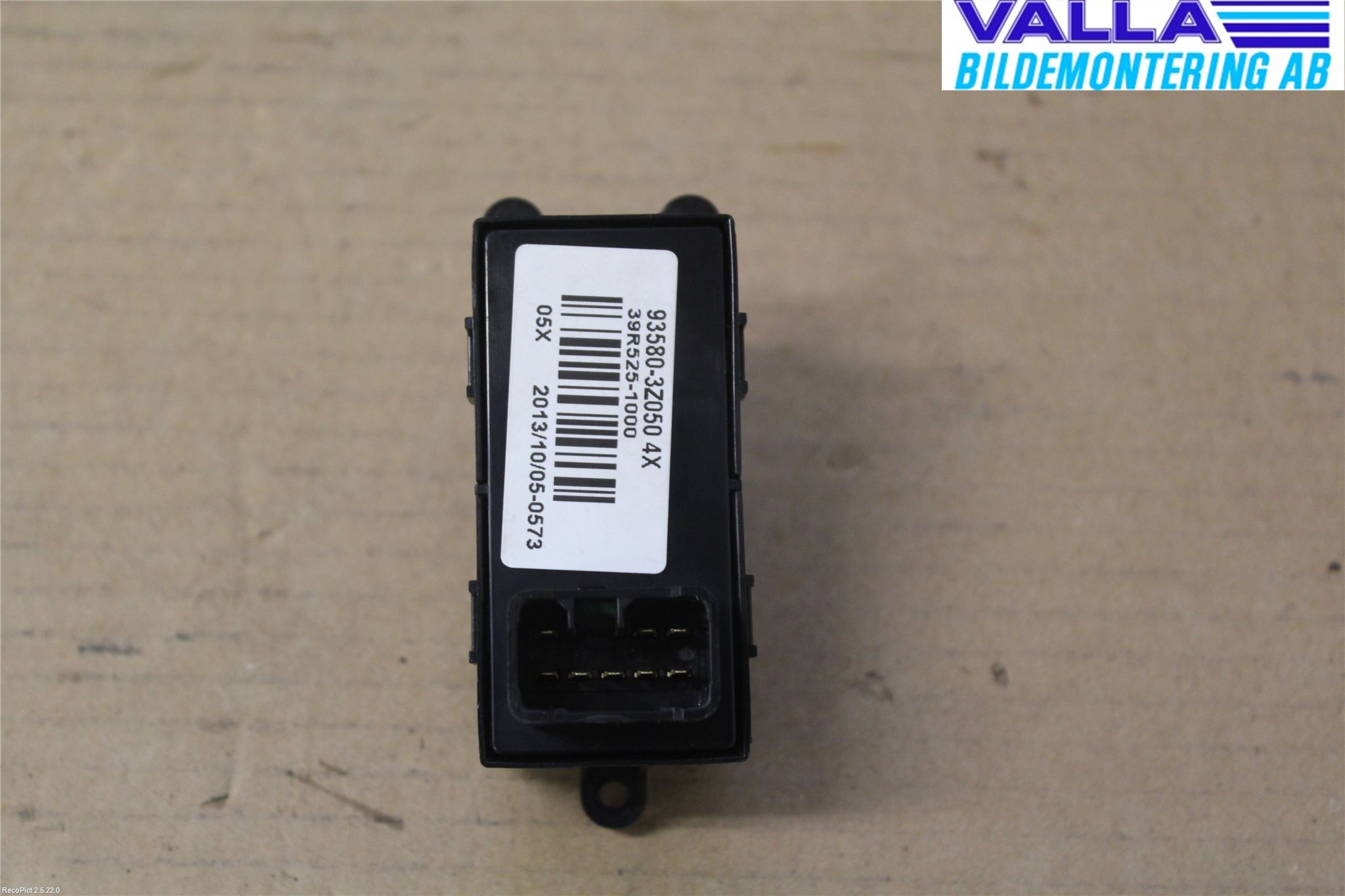 Hyundai i40 08-15 Bryter Vindusheis