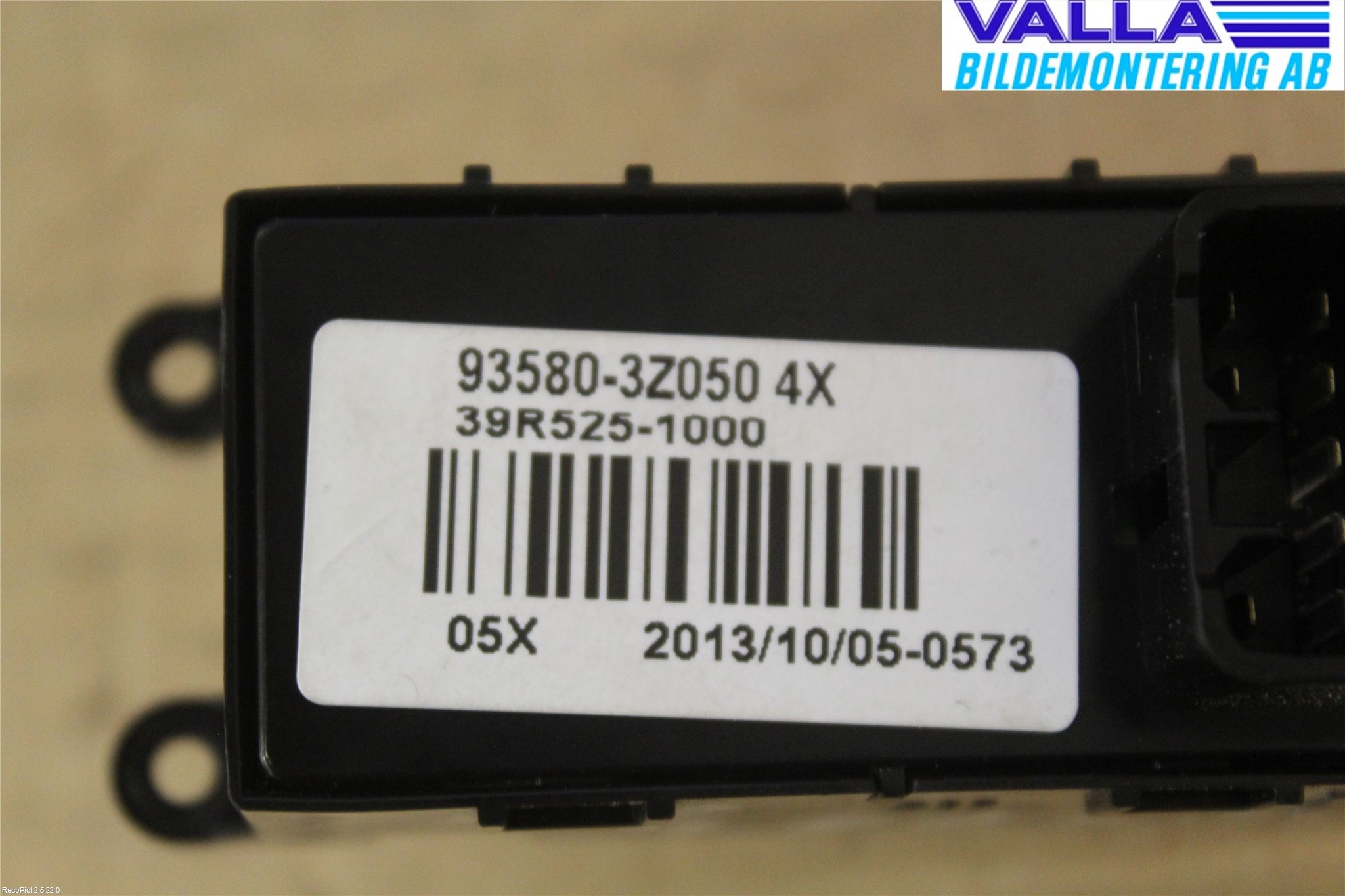 Hyundai i40 08-15 Bryter Vindusheis