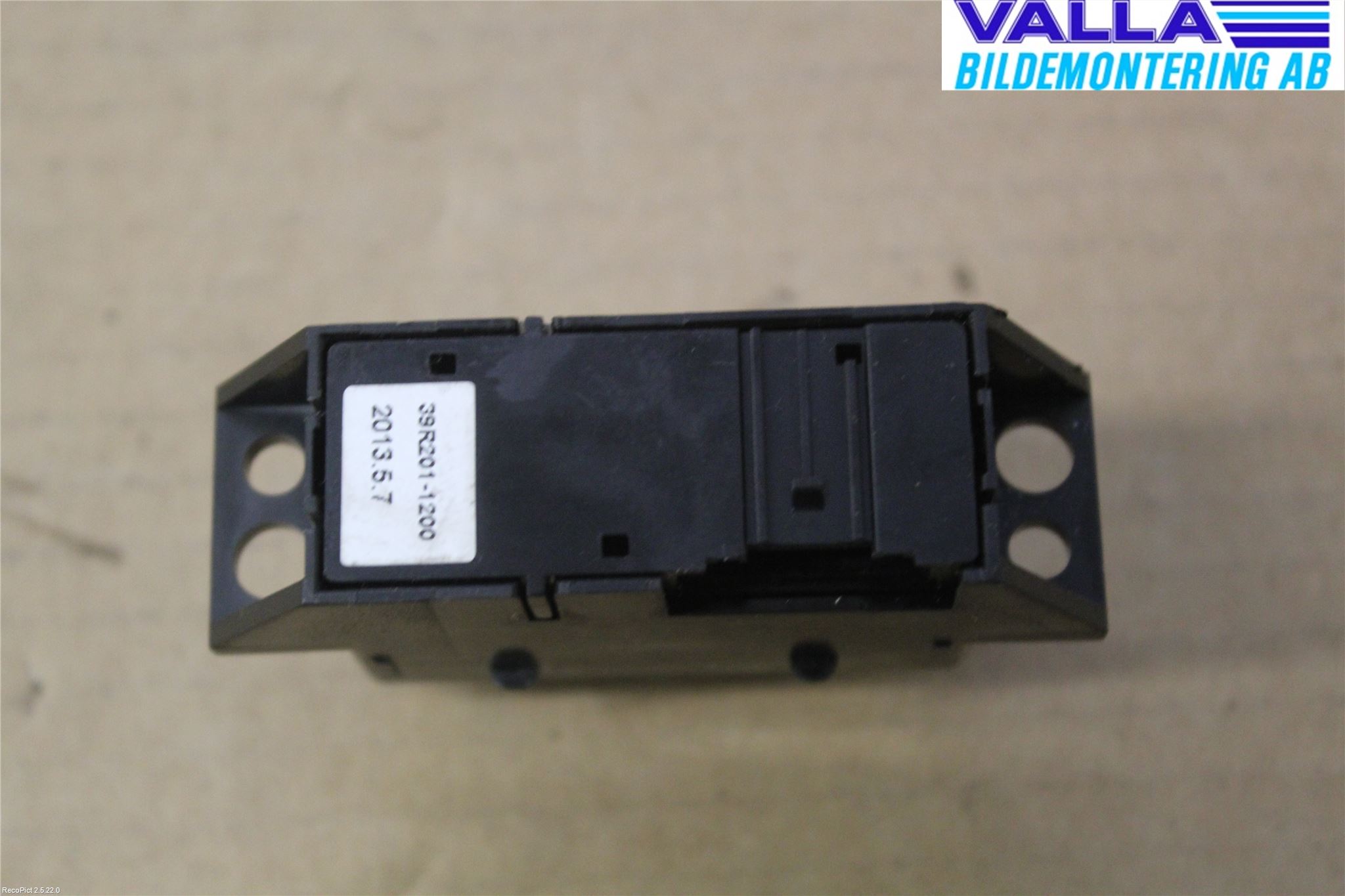 Hyundai i40 08-15 Bryter Varmesete