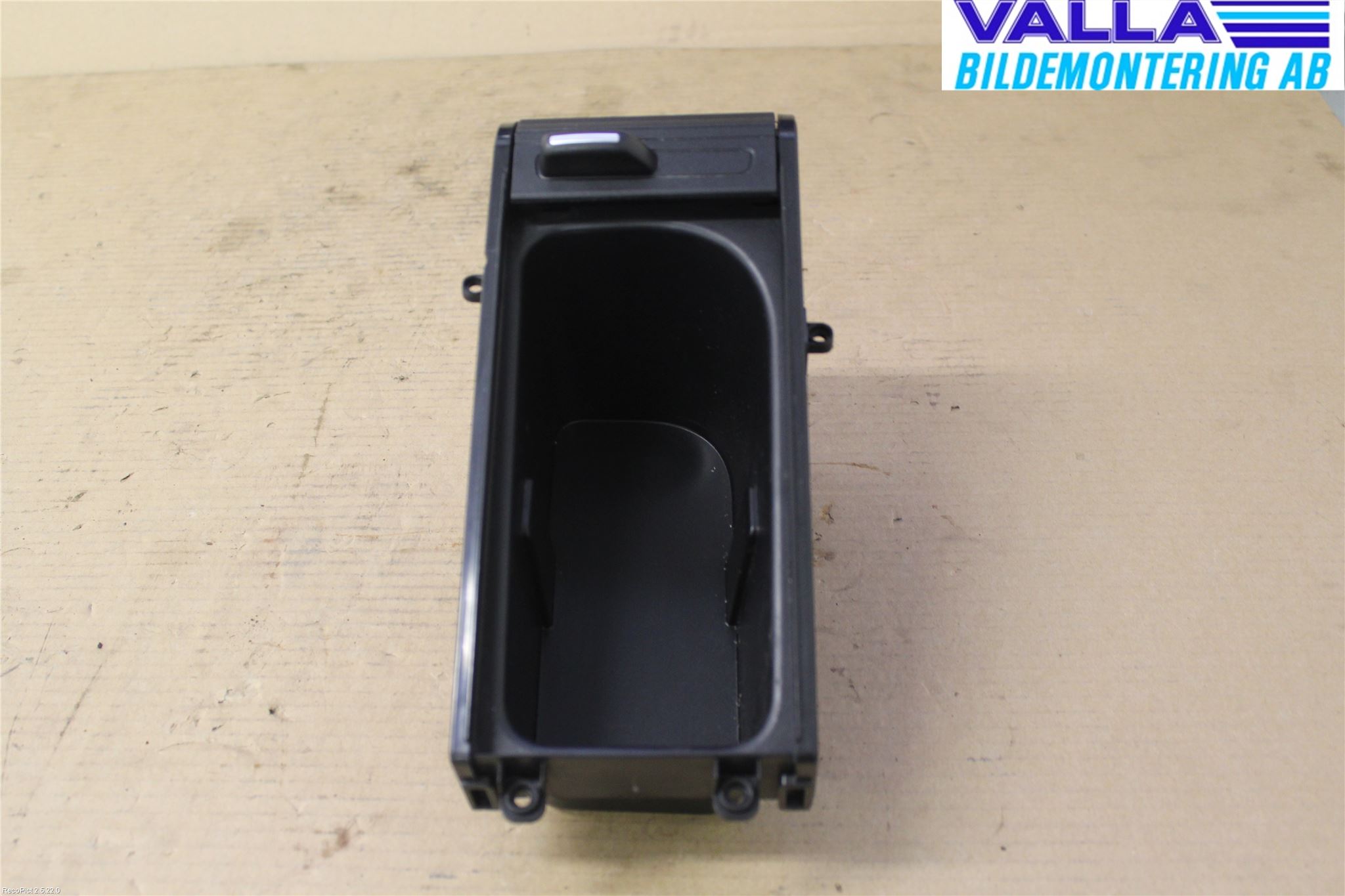 Hyundai i40 08-15 Innr Koppholder