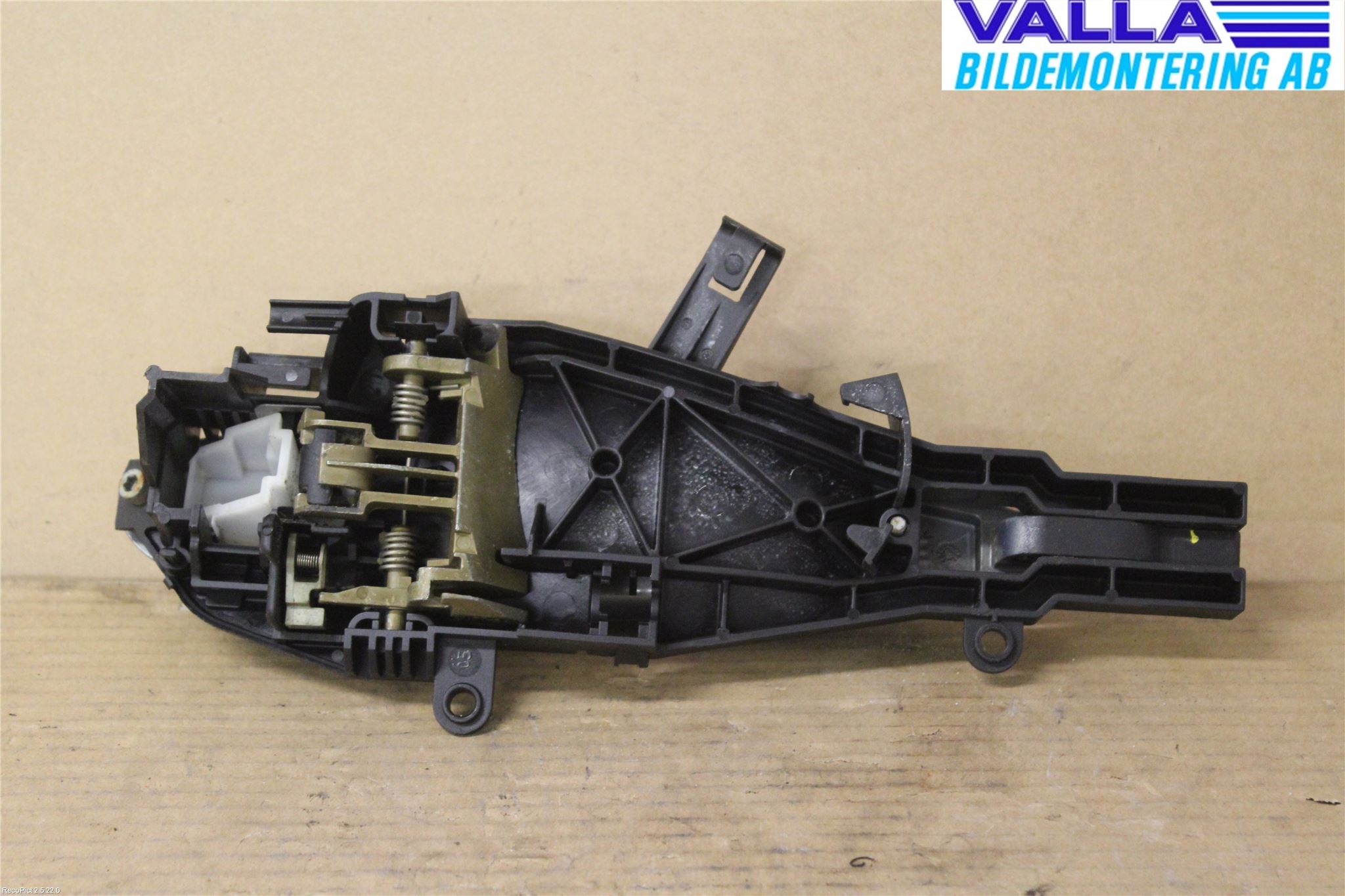 BMW 3 E90/91 SED/TOU 05-12 Dørhandtak Ytre Venstre
