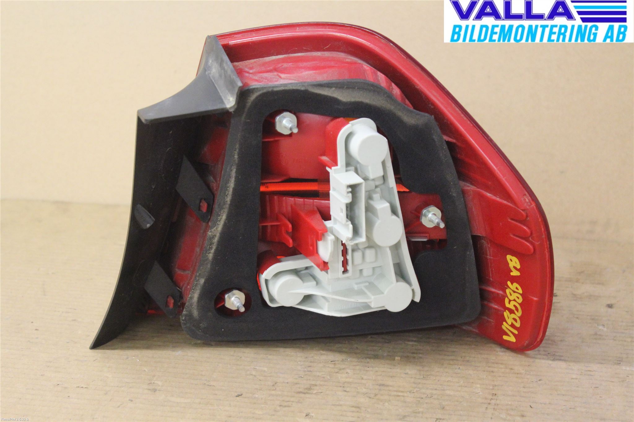 BMW 3 E90/91 SED/TOU 05-12 Baklykt Venstre