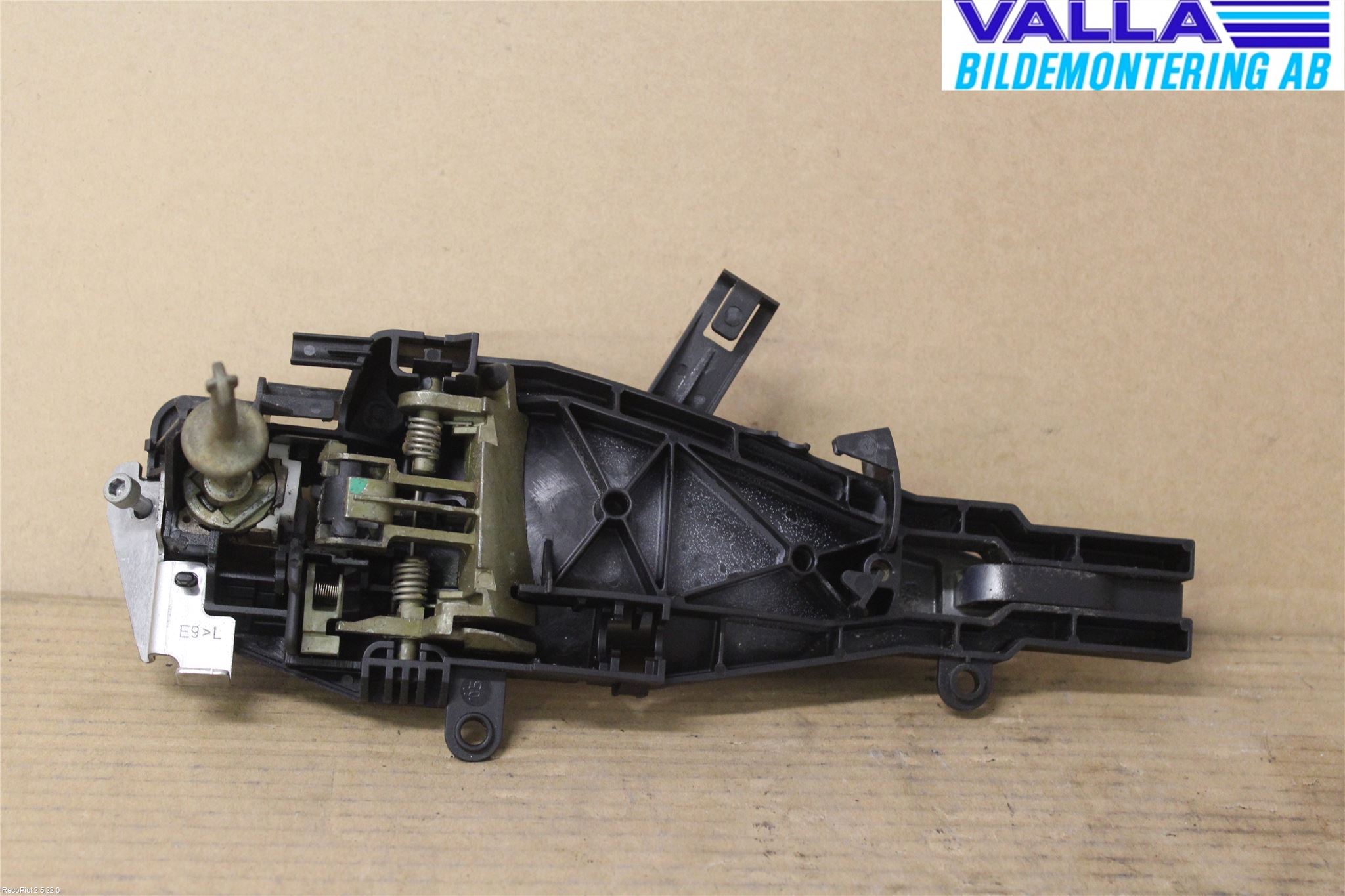 BMW 3 E90/91 SED/TOU 05-12 Dørhandtak Ytre Venstre