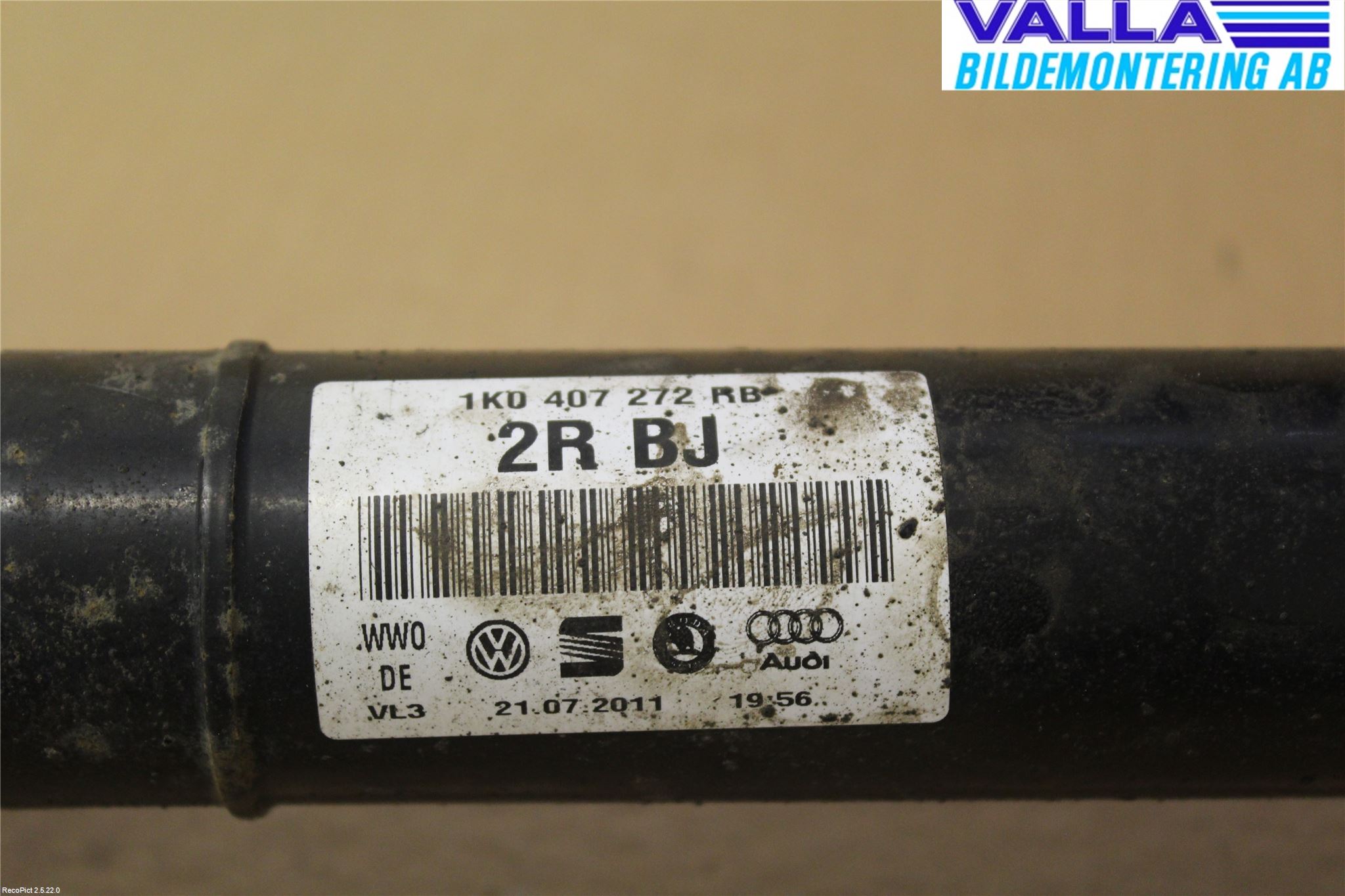Volkswagen VW PASSAT 11-14 Drivaksel Foran Kompl Høyre