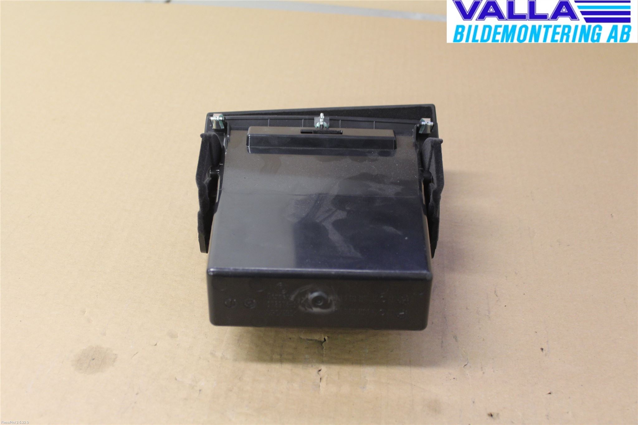 BMW 1 F20/F21 11-19 Innr Oppbevaringsrom