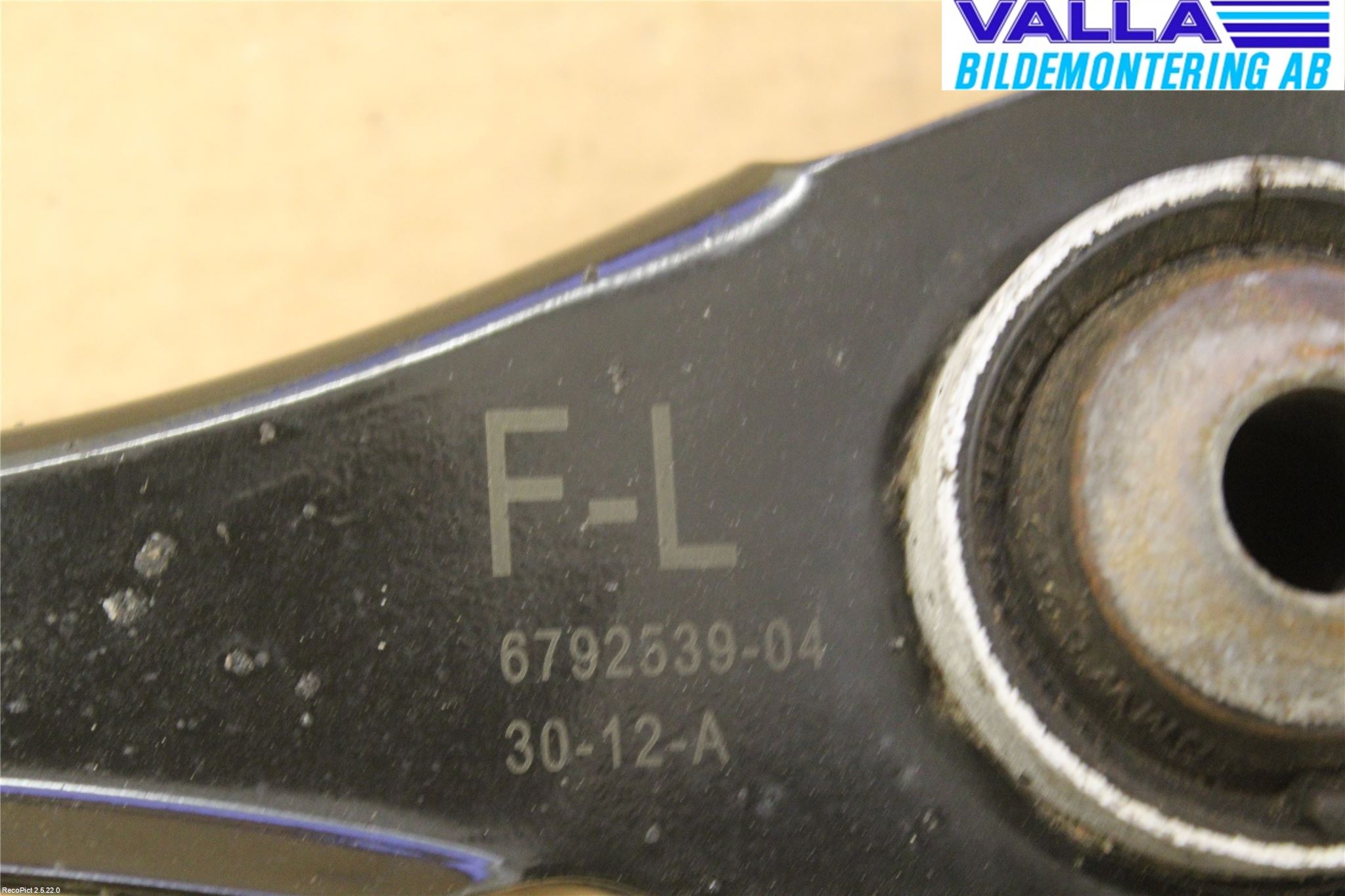 BMW 1 F20/F21 11-19 Bakaksel Momentstag