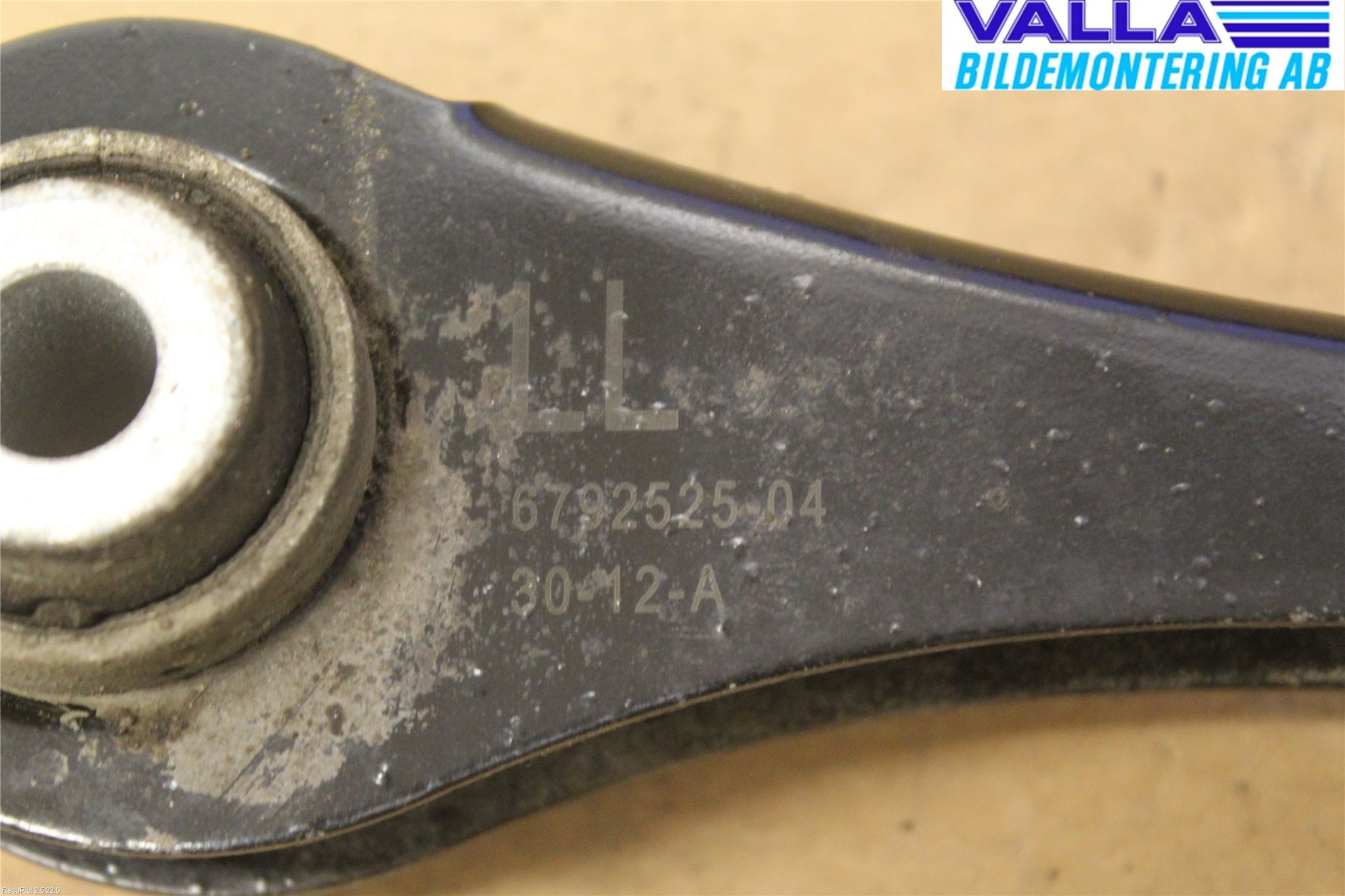 BMW 1 F20/F21 11-19 Bakaksel Momentstag