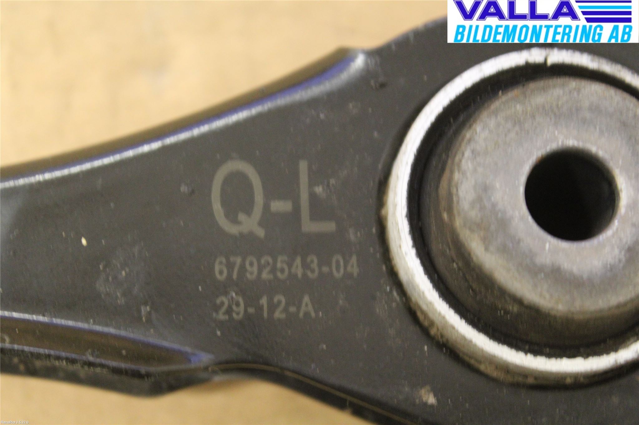 BMW 1 F20/F21 11-19 Bærearm Bak Venstre Øvre