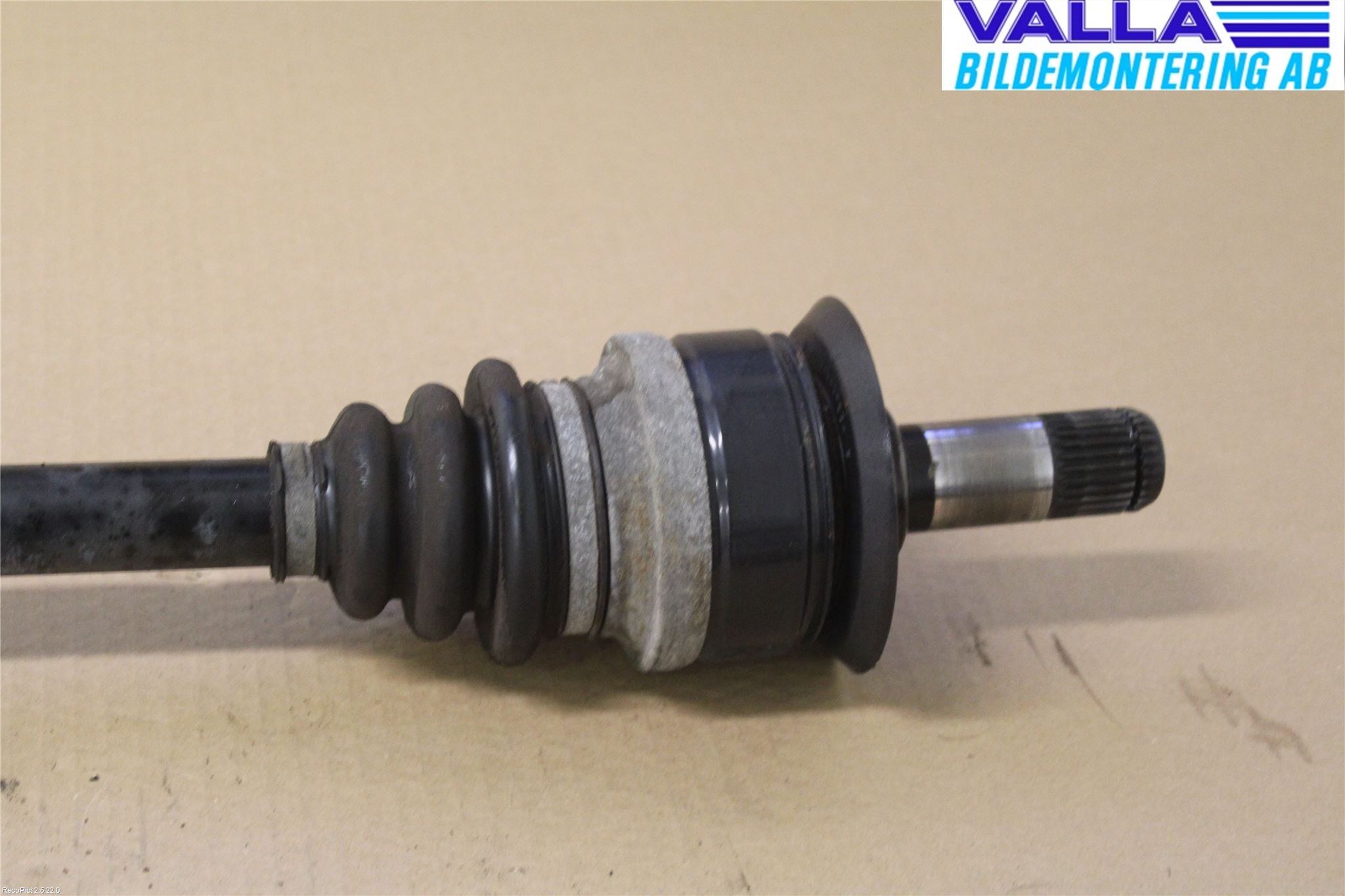 BMW 1 F20/F21 11-19 Drivaksel Bak Kompl Venstre