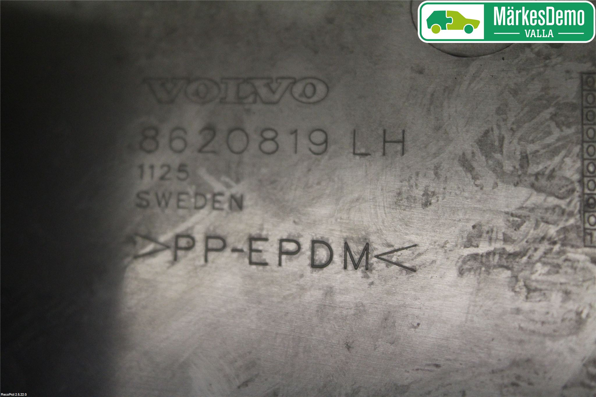 Volvo XC90 03-06 Skjerm Hjørne Utfylling Bak