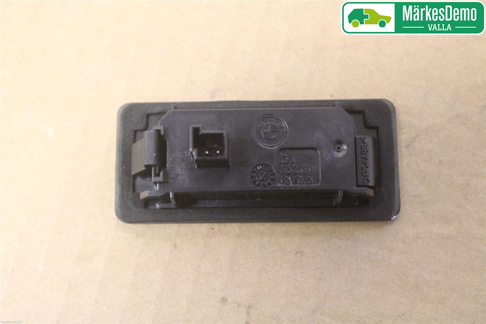 BMW 3 F30/F31/F80 12-19 Skilt Belysning