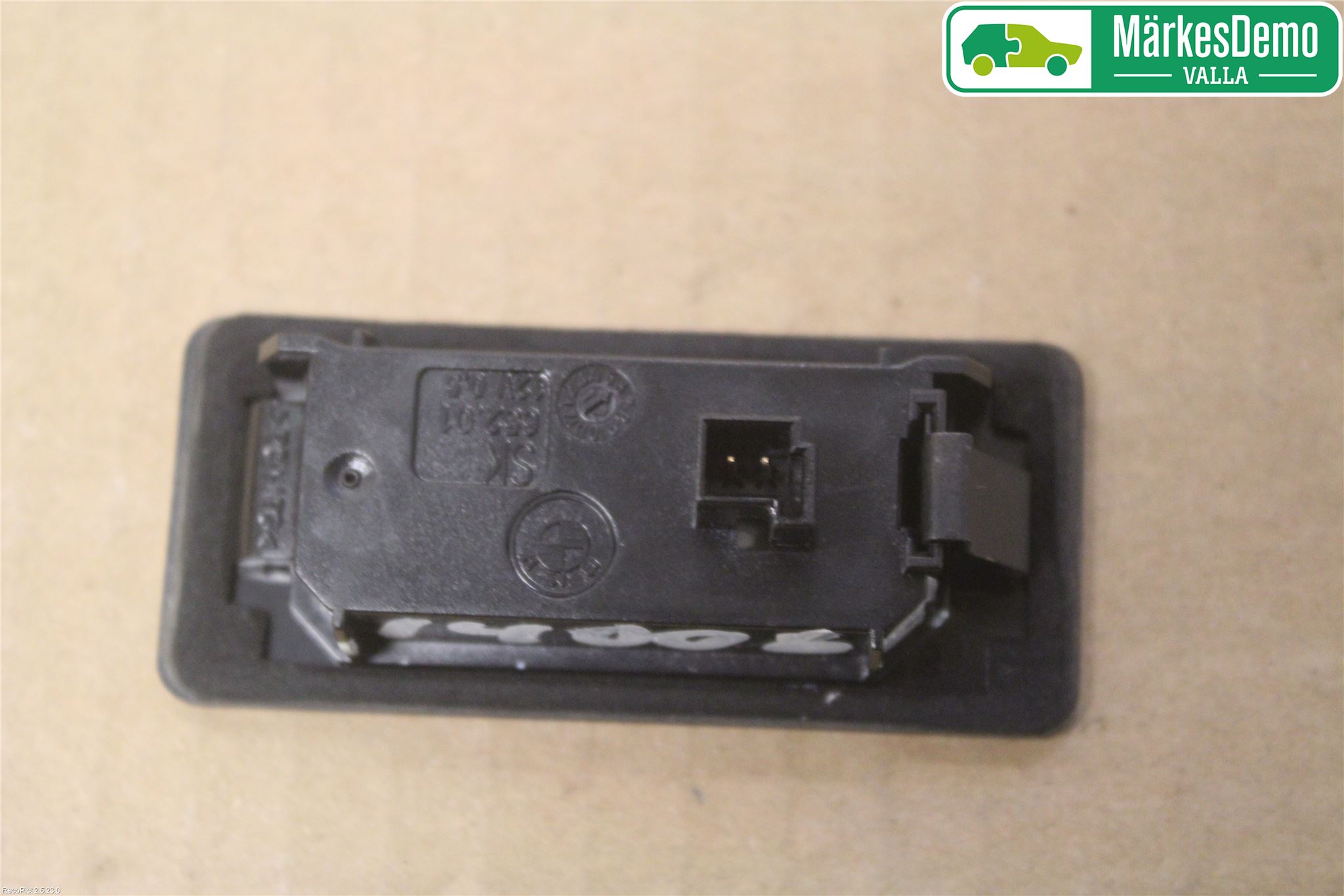 BMW 3 F30/F31/F80 12-19 Skilt Belysning