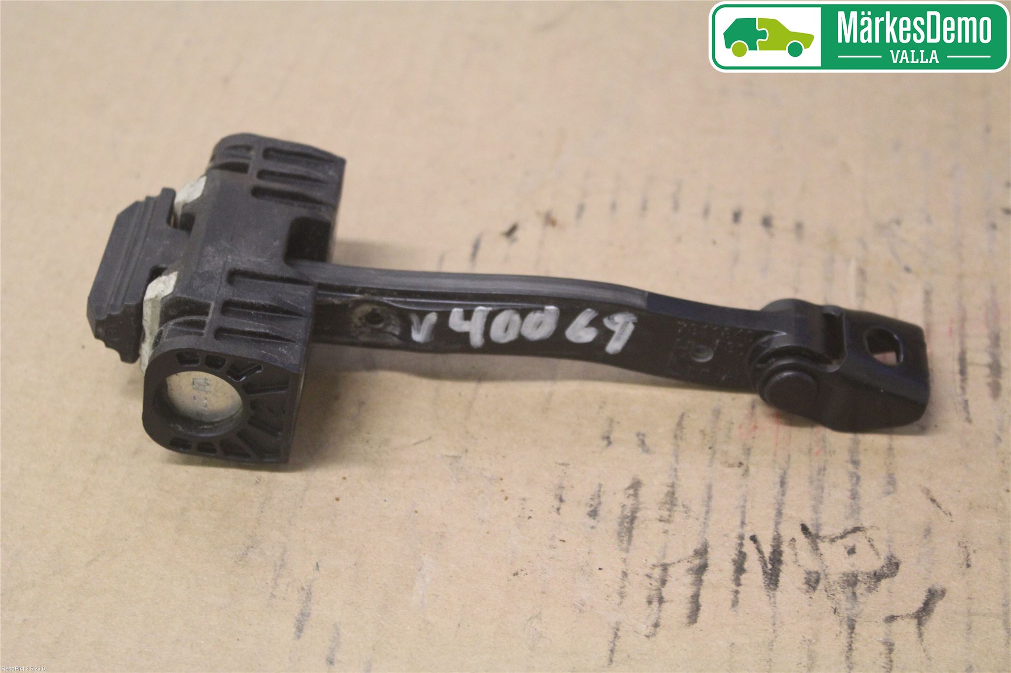 BMW 3 F30/F31/F80 12-19 Dørstopper