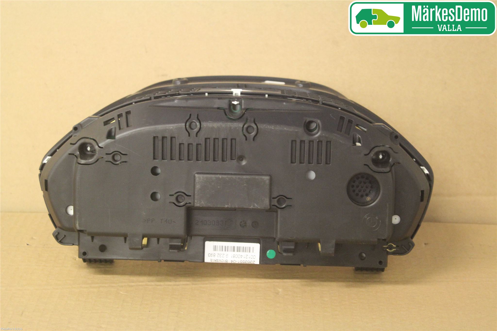 BMW 3 F30/F31/F80 12-19 Instr Kombinert